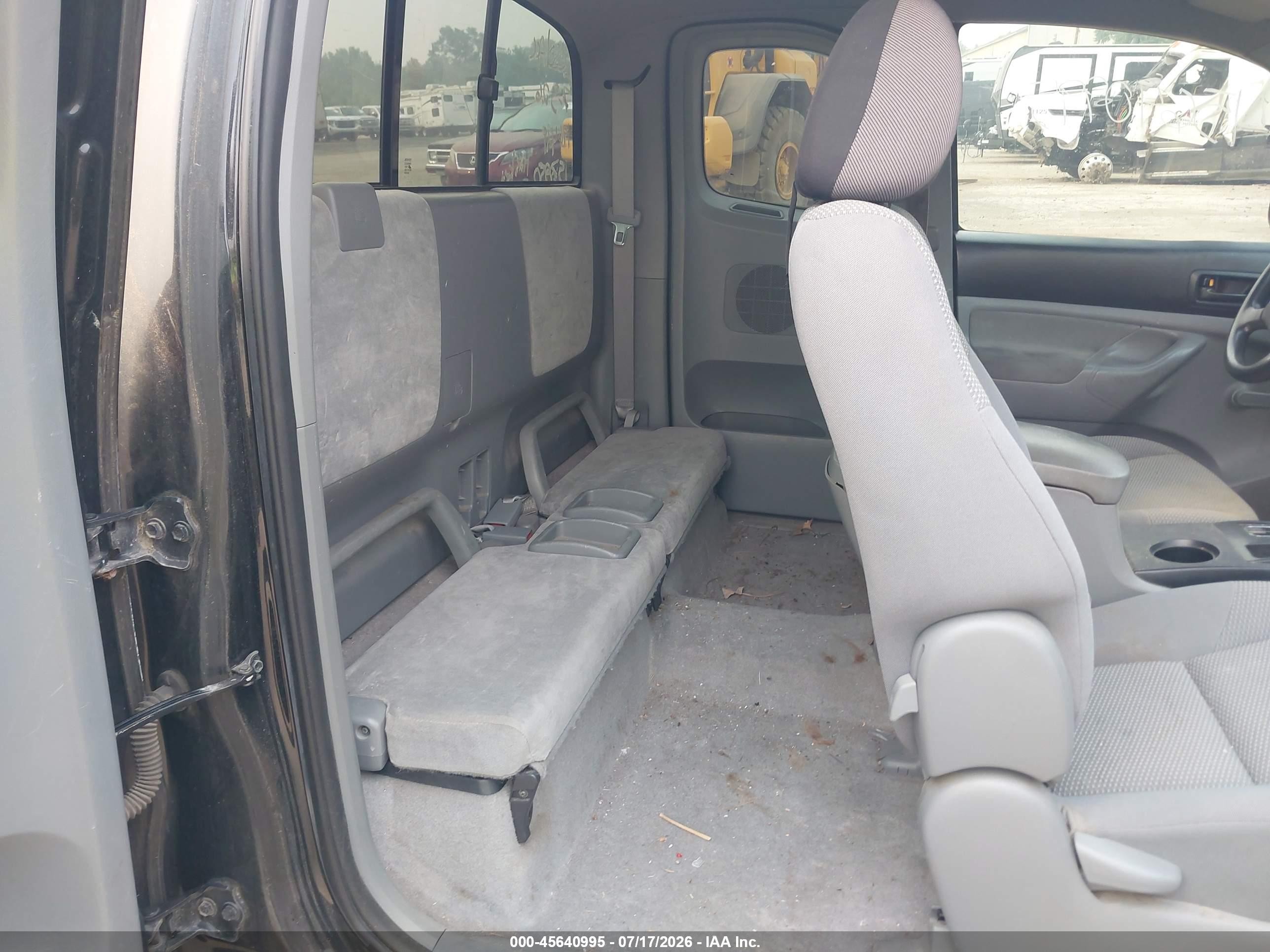 2008 Toyota Tacoma   Black vin: 5TETX22N48Z563075