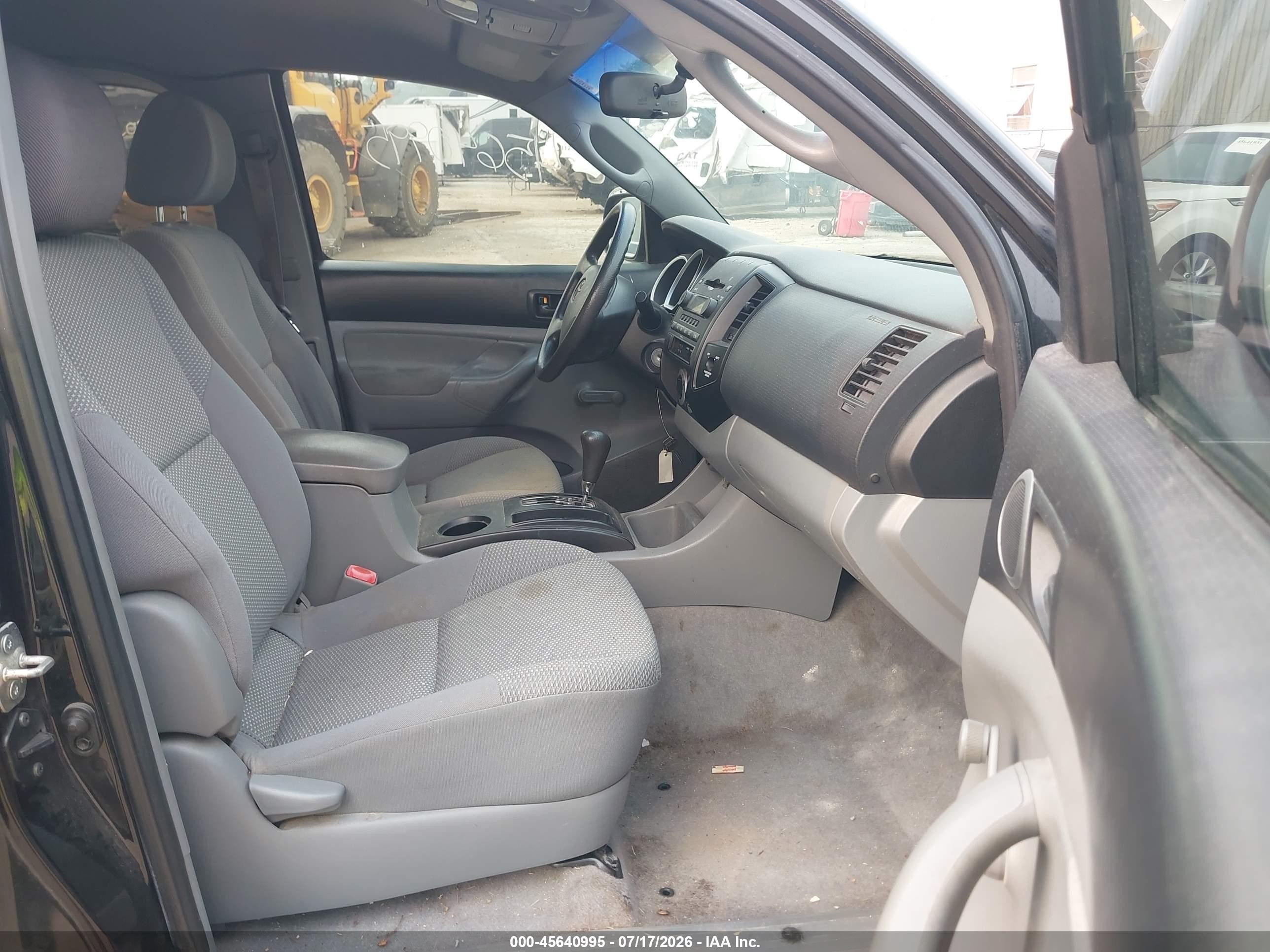 2008 Toyota Tacoma   Black vin: 5TETX22N48Z563075