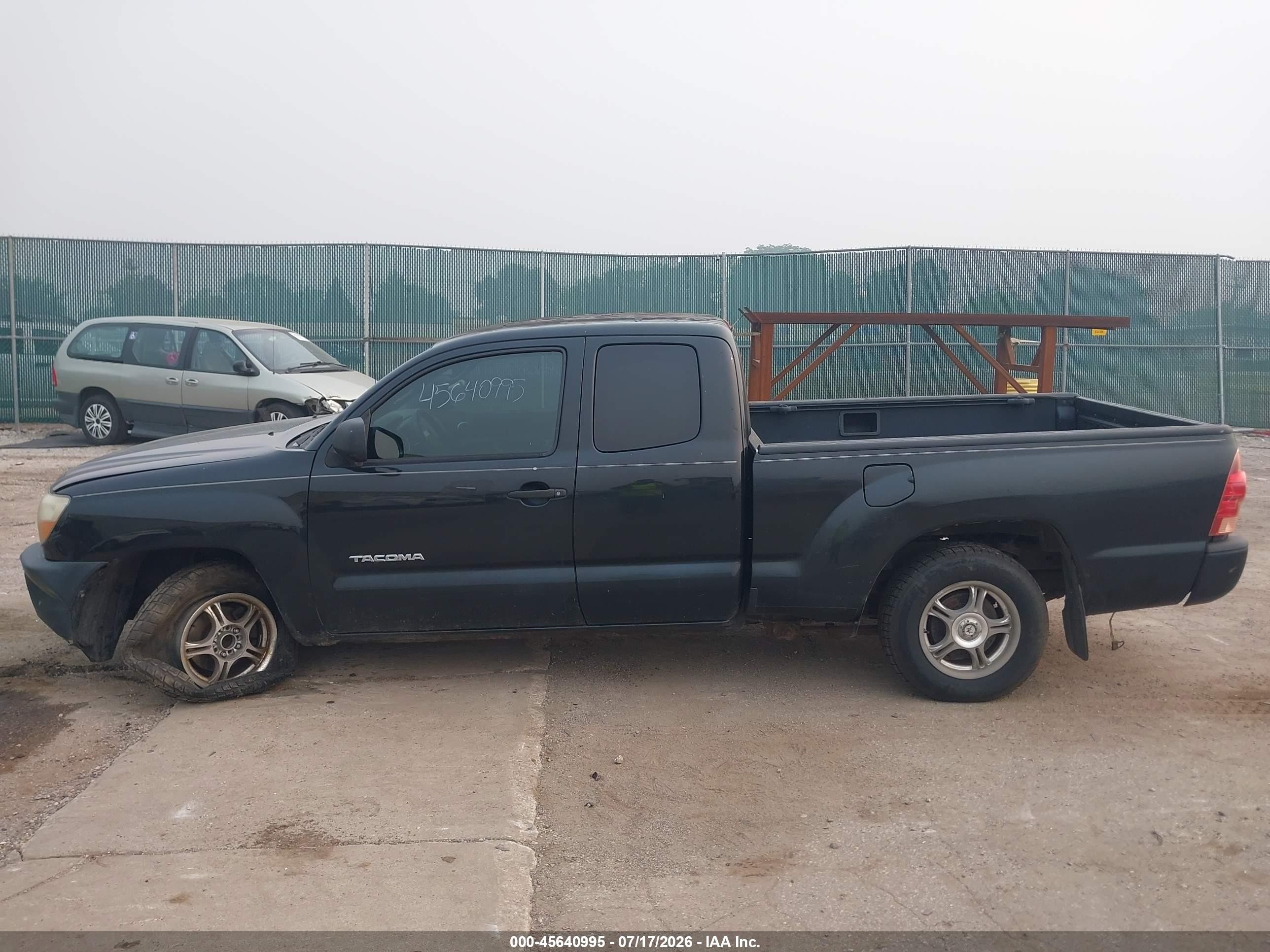 2008 Toyota Tacoma   Black vin: 5TETX22N48Z563075
