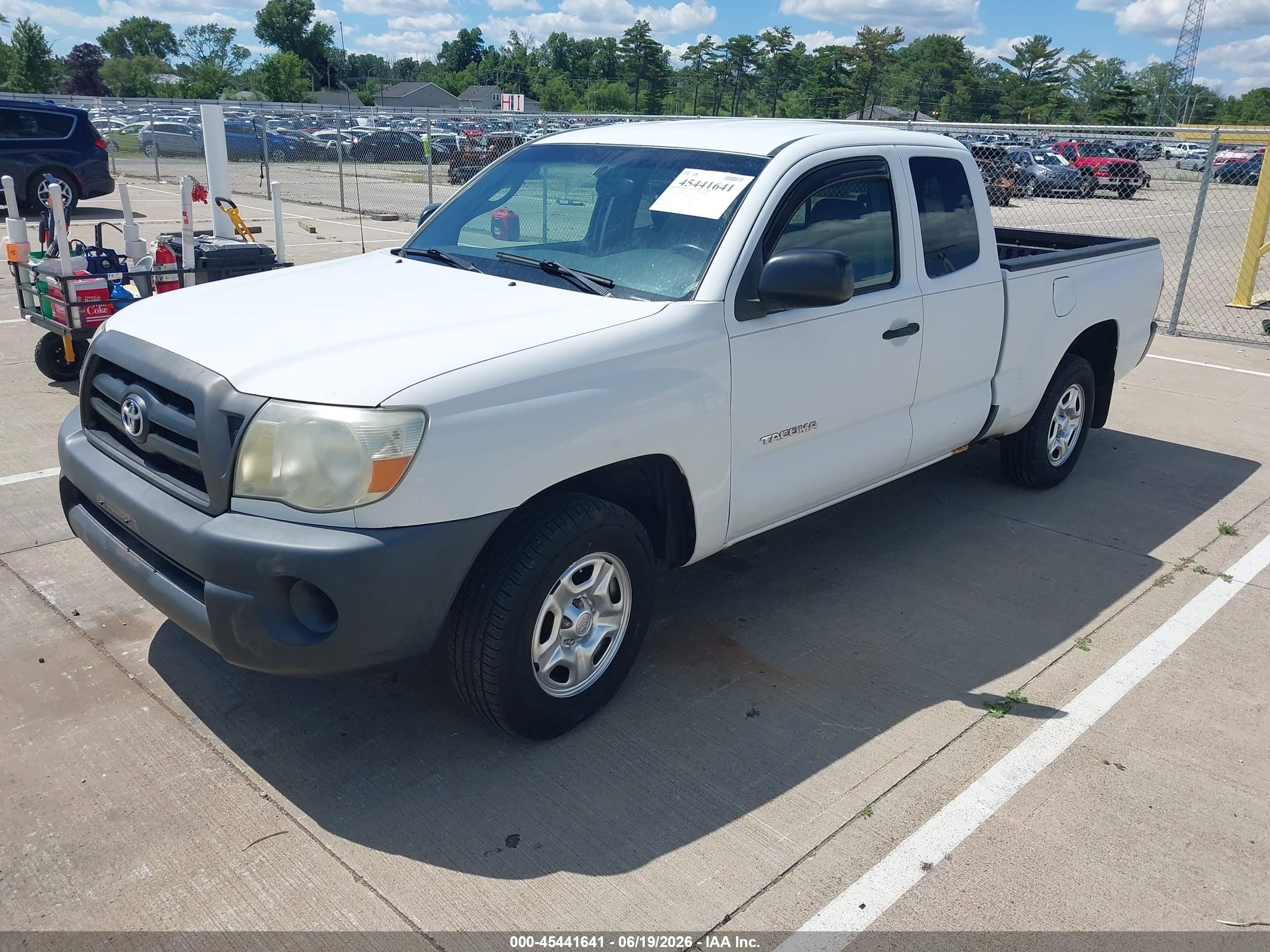 2007 Toyota Tacoma   White vin: 5TETX22N57Z460357