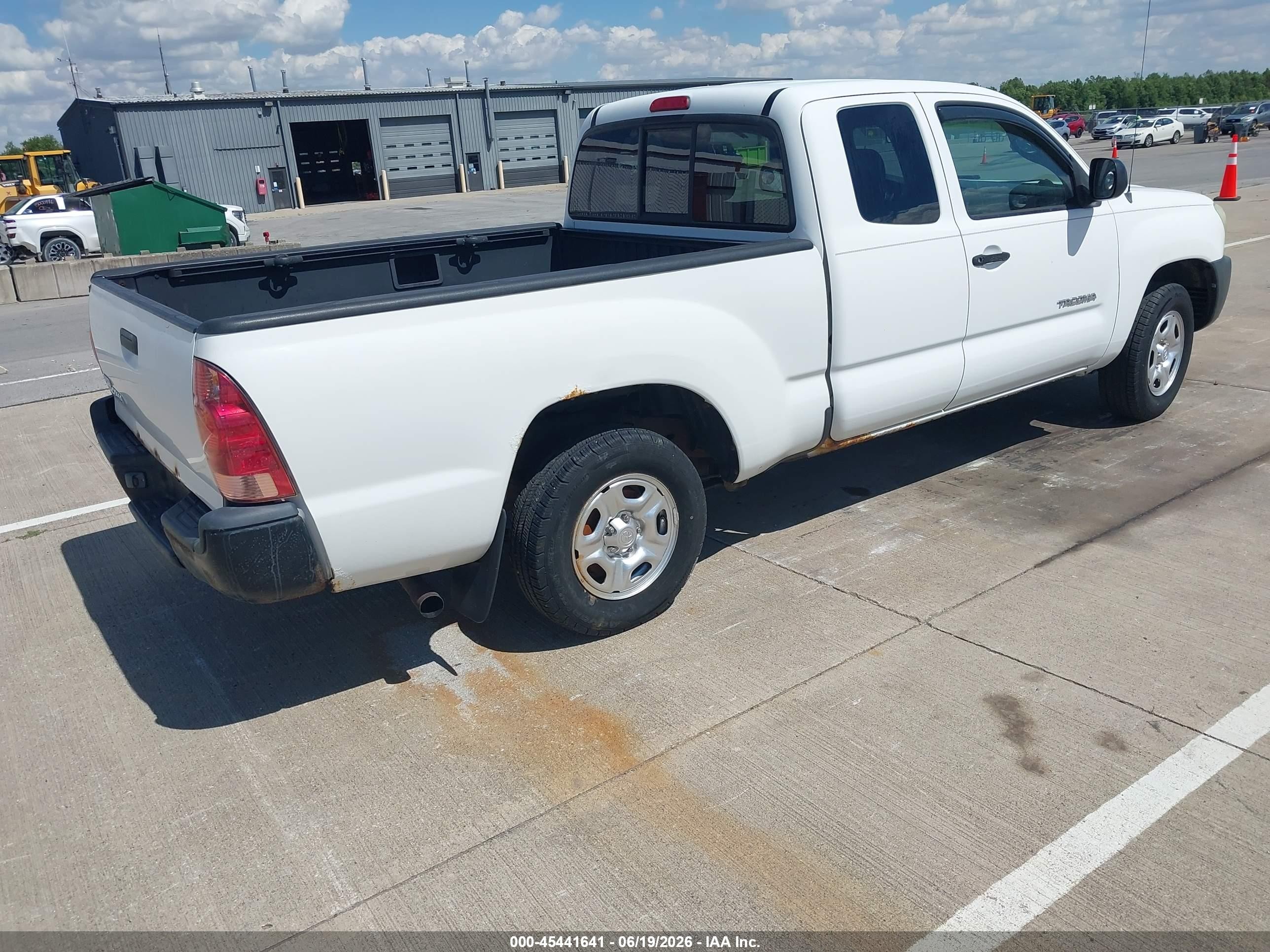 2007 Toyota Tacoma   White vin: 5TETX22N57Z460357