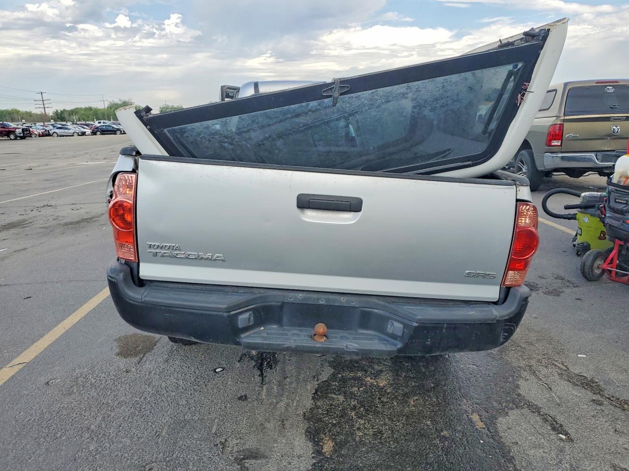 2008 Toyota Tacoma Access Cab Silver vin: 5TETX22N68Z577351