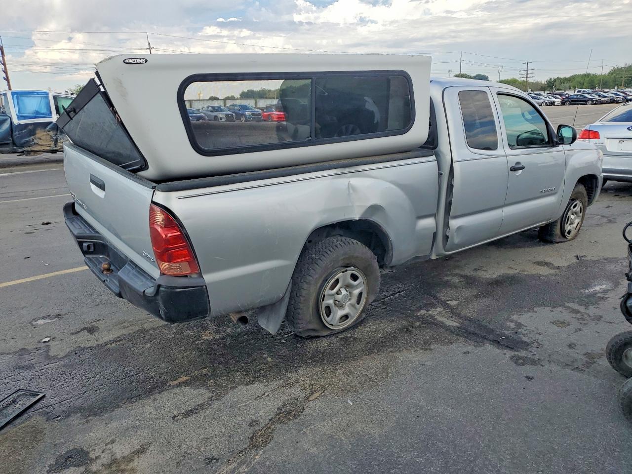 2008 Toyota Tacoma Access Cab Silver vin: 5TETX22N68Z577351