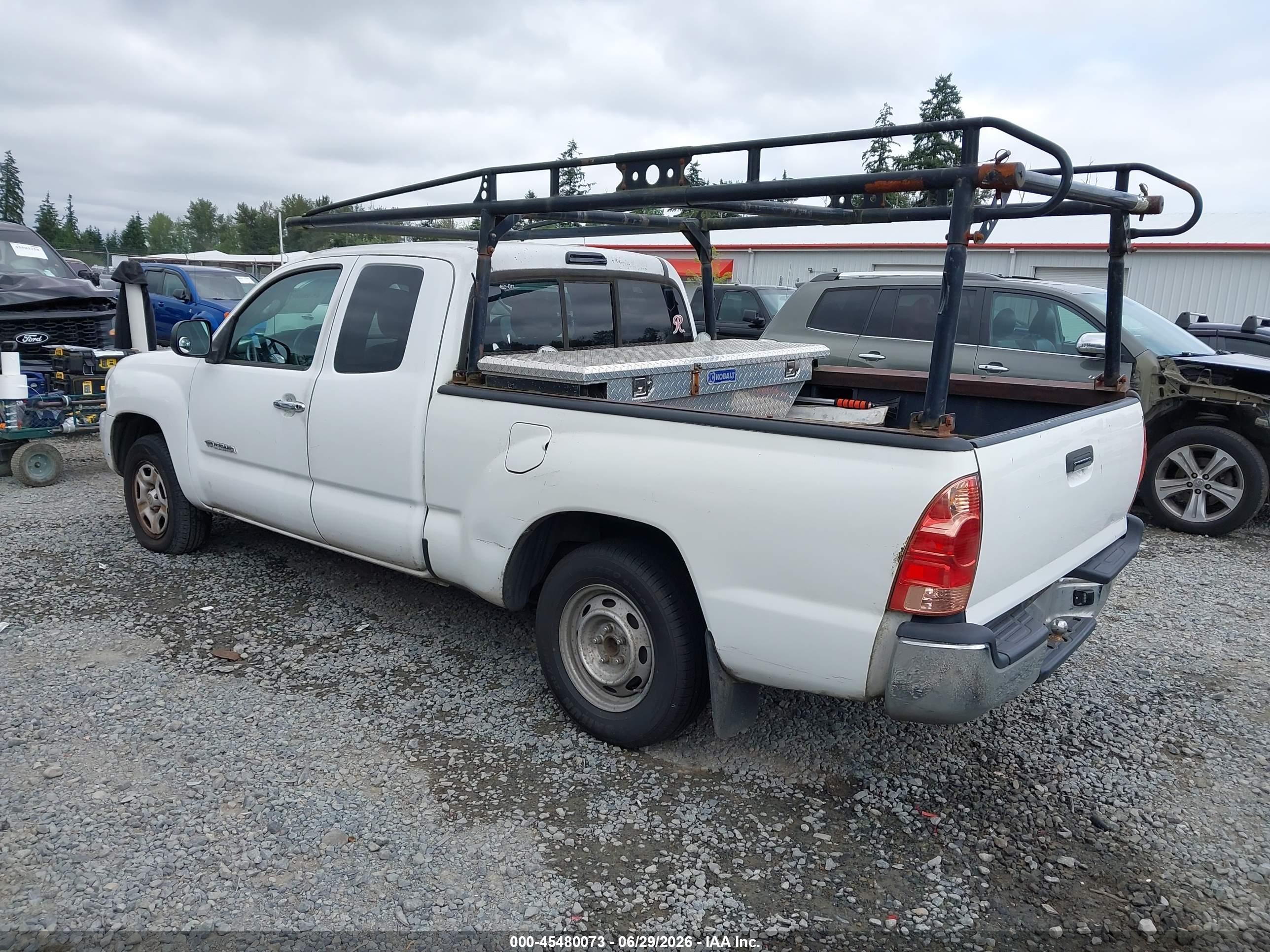 2008 Toyota Tacoma   White vin: 5TETX22N88Z574936