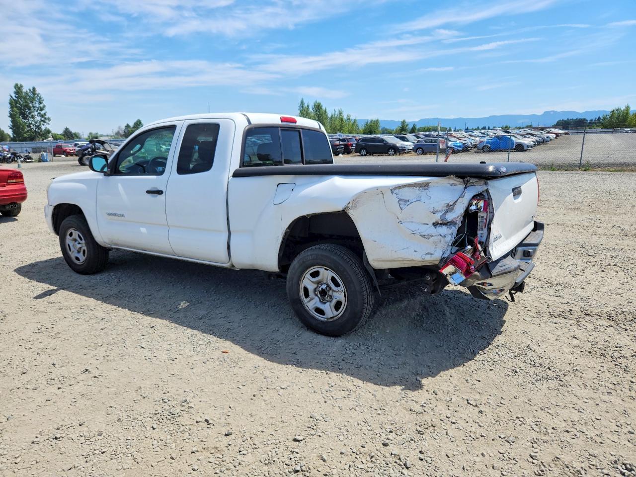 2005 Toyota Tacoma Access Cab White vin: 5TETX22N95Z113403