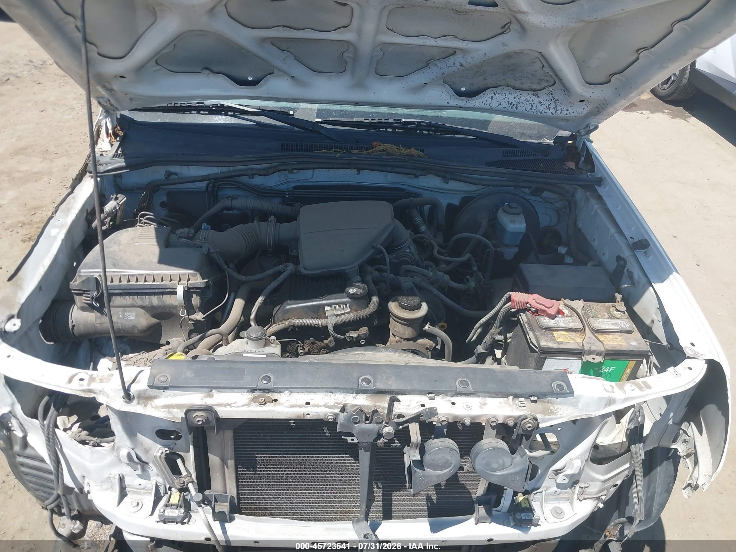 2005 Toyota Tacoma   White vin: 5TETX22NX5Z108520