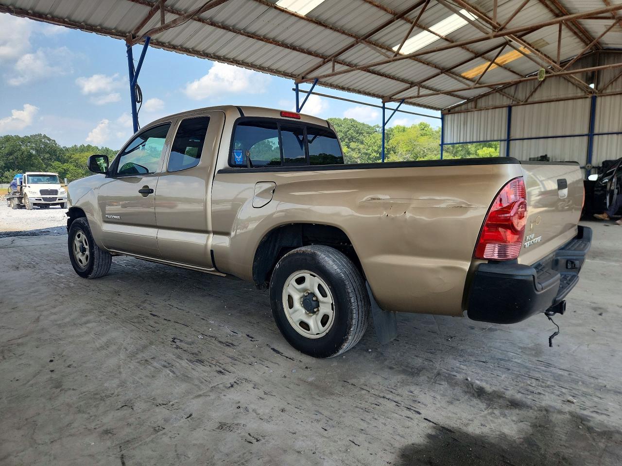 2007 Toyota Tacoma Base Gold vin: 5TETX22NX7Z448527