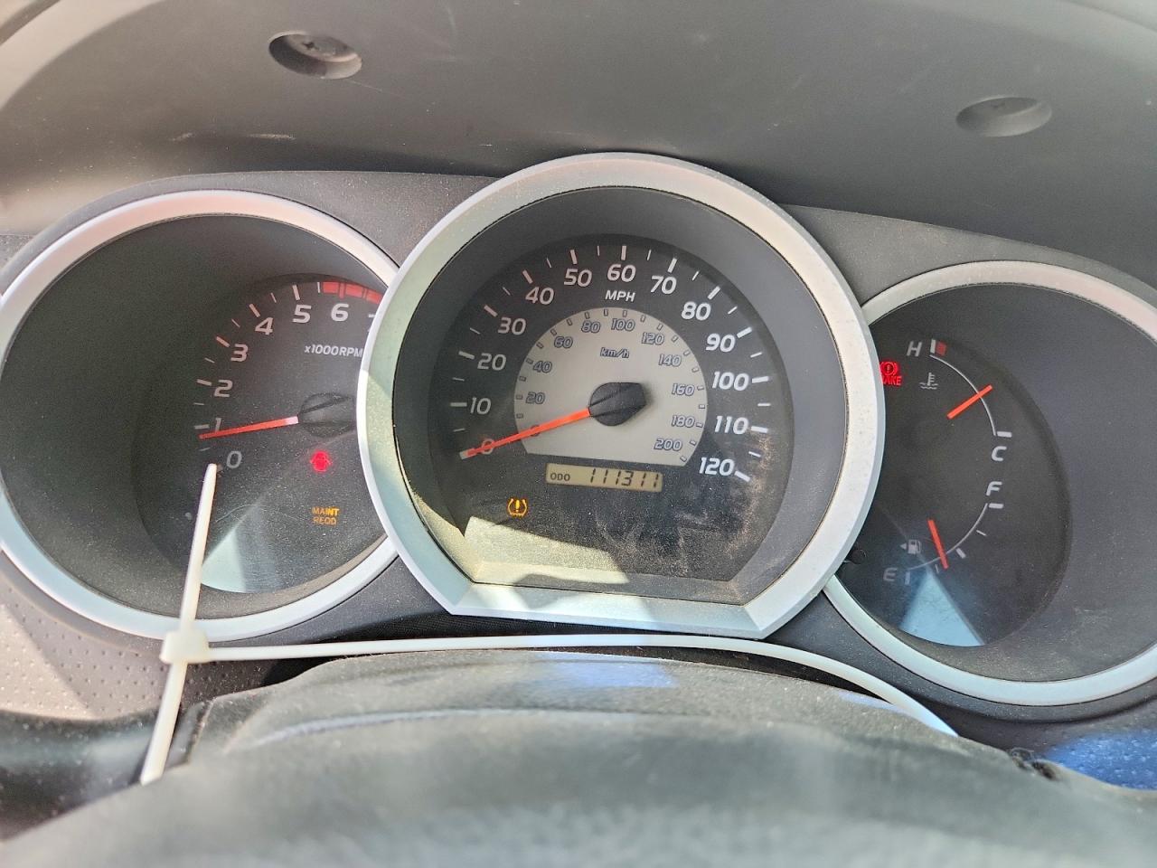 2010 Toyota Tacoma Prerunner Access Cab White vin: 5TETX4GN3AZ676512
