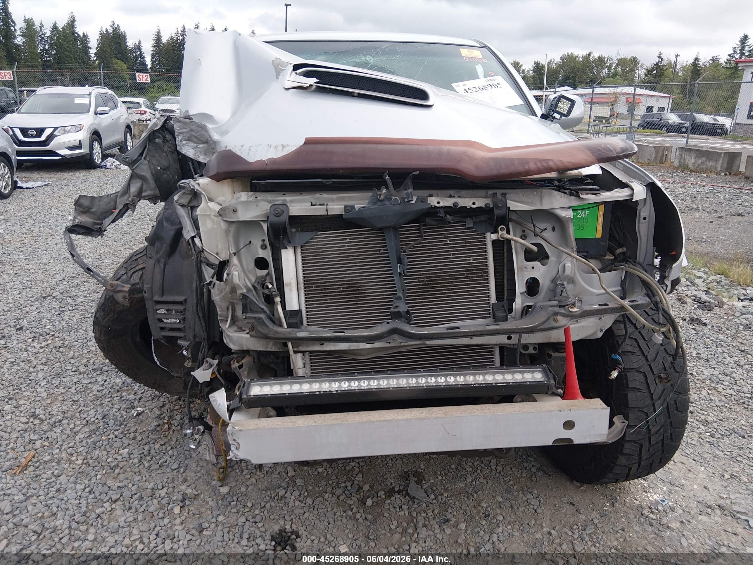 2005 Toyota Tacoma Base V6 Silver vin: 5TEUU42N05Z016714