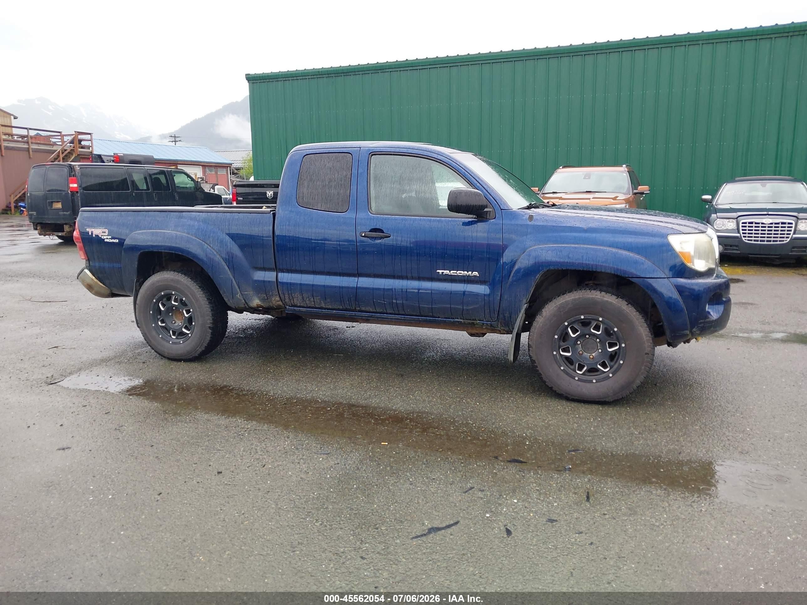 2005 Toyota Tacoma Base V6 Blue vin: 5TEUU42N05Z023033