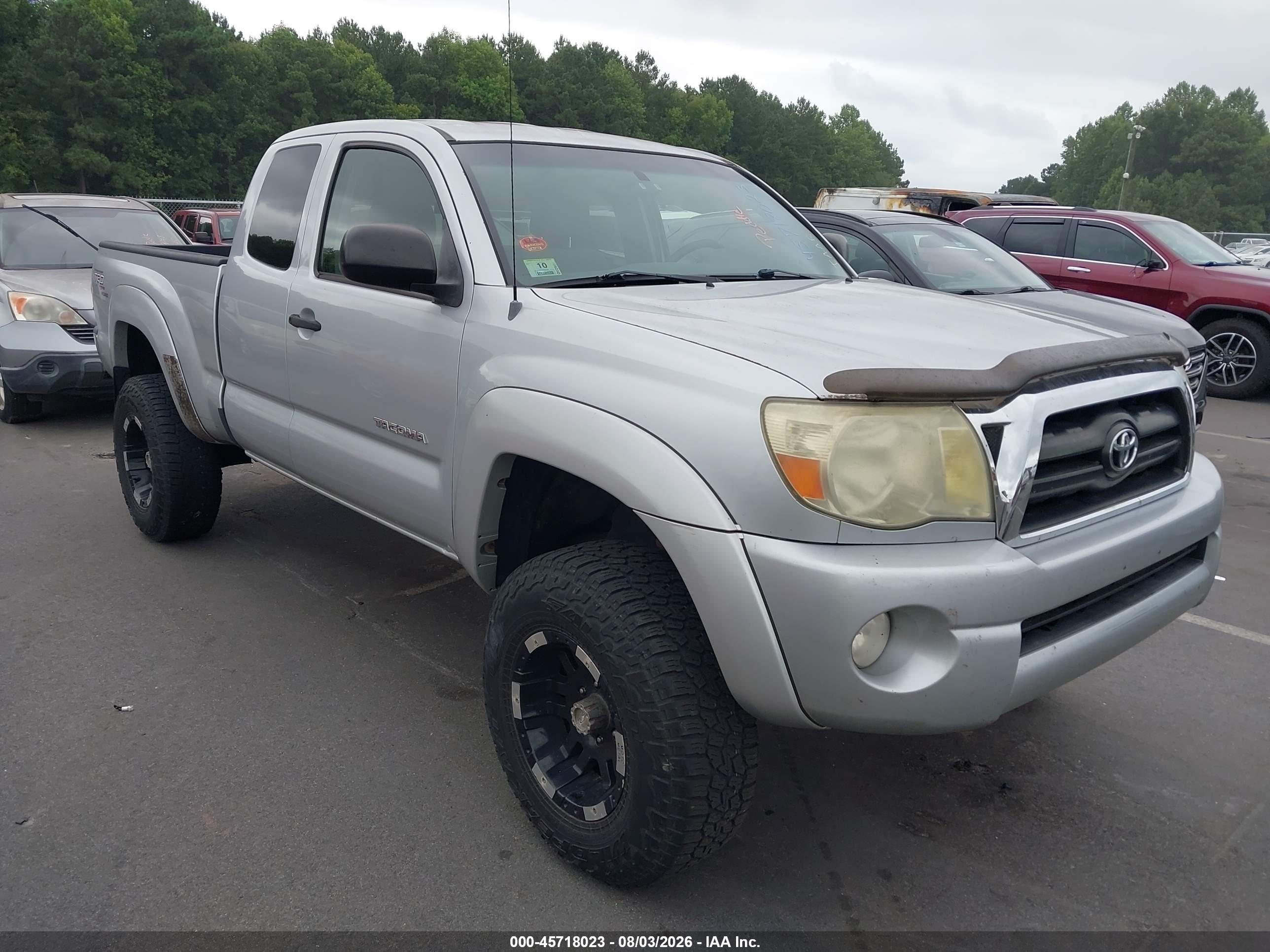 2006 Toyota Tacoma Base V6 Silver vin: 5TEUU42N06Z167859