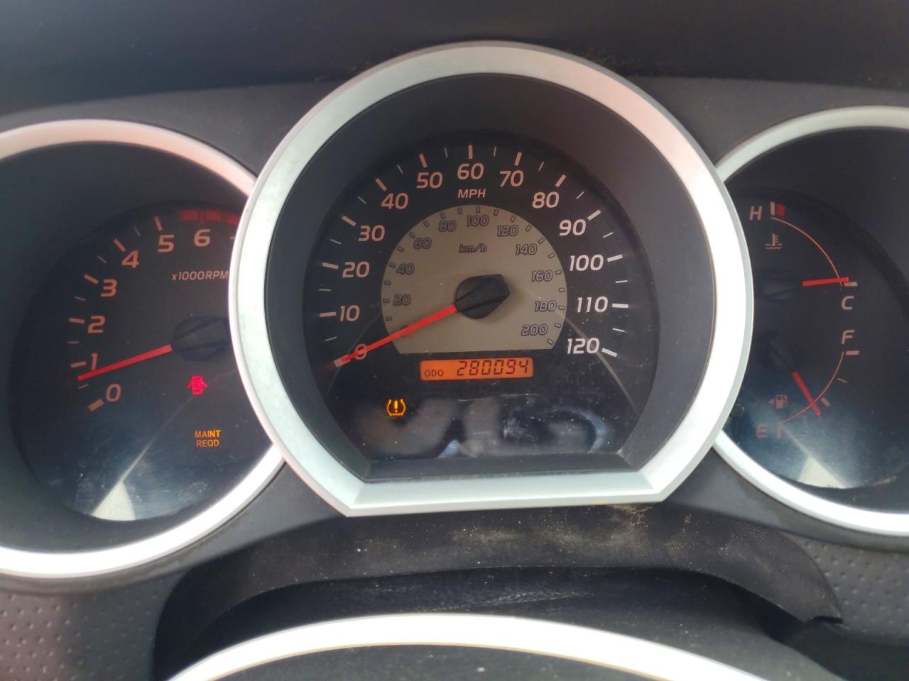 2007 Toyota Tacoma V6 Red vin: 5TEUU42N07Z360532