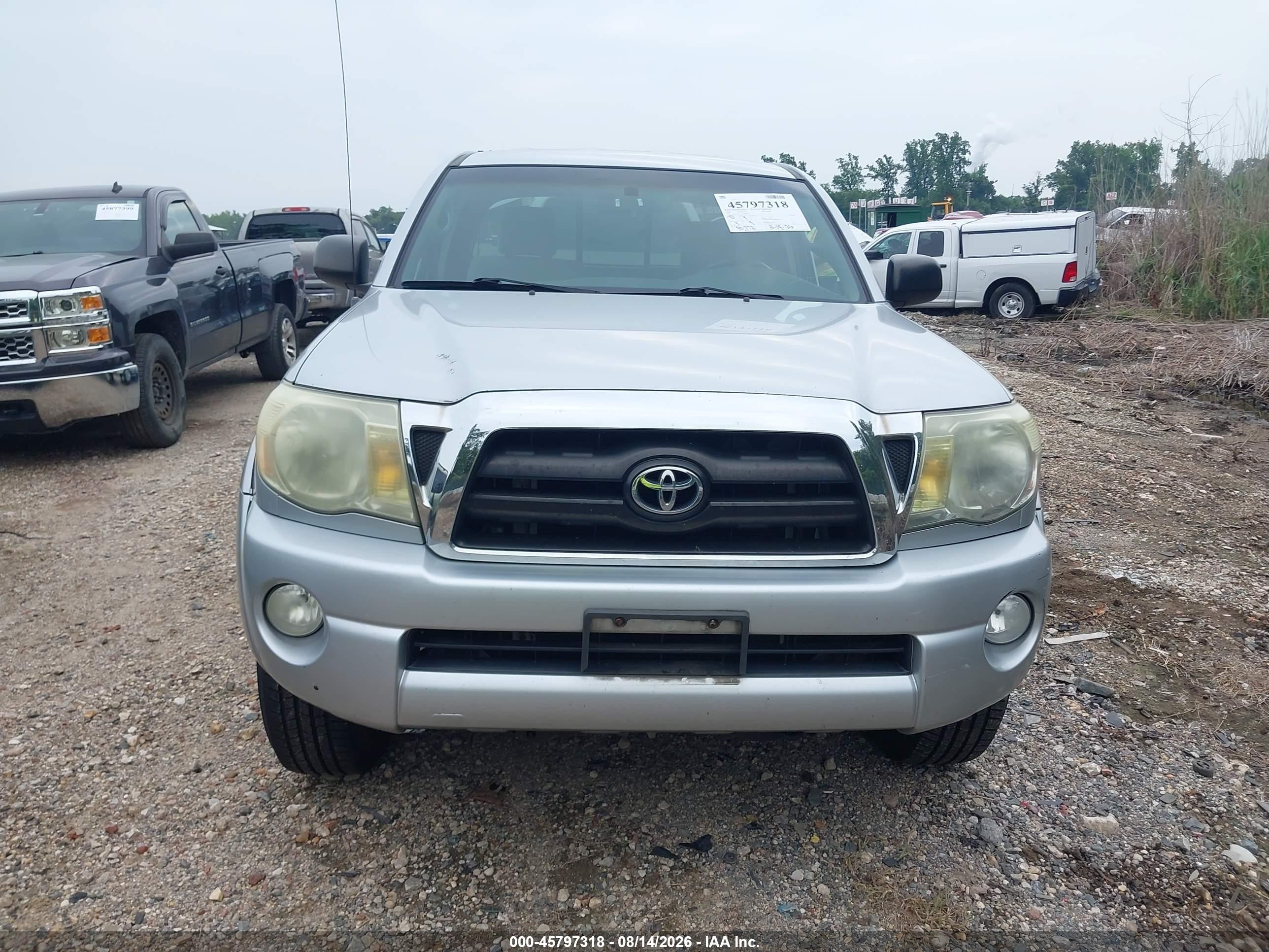 2007 Toyota Tacoma Base V6 Серебряный vin: 5TEUU42N07Z394096