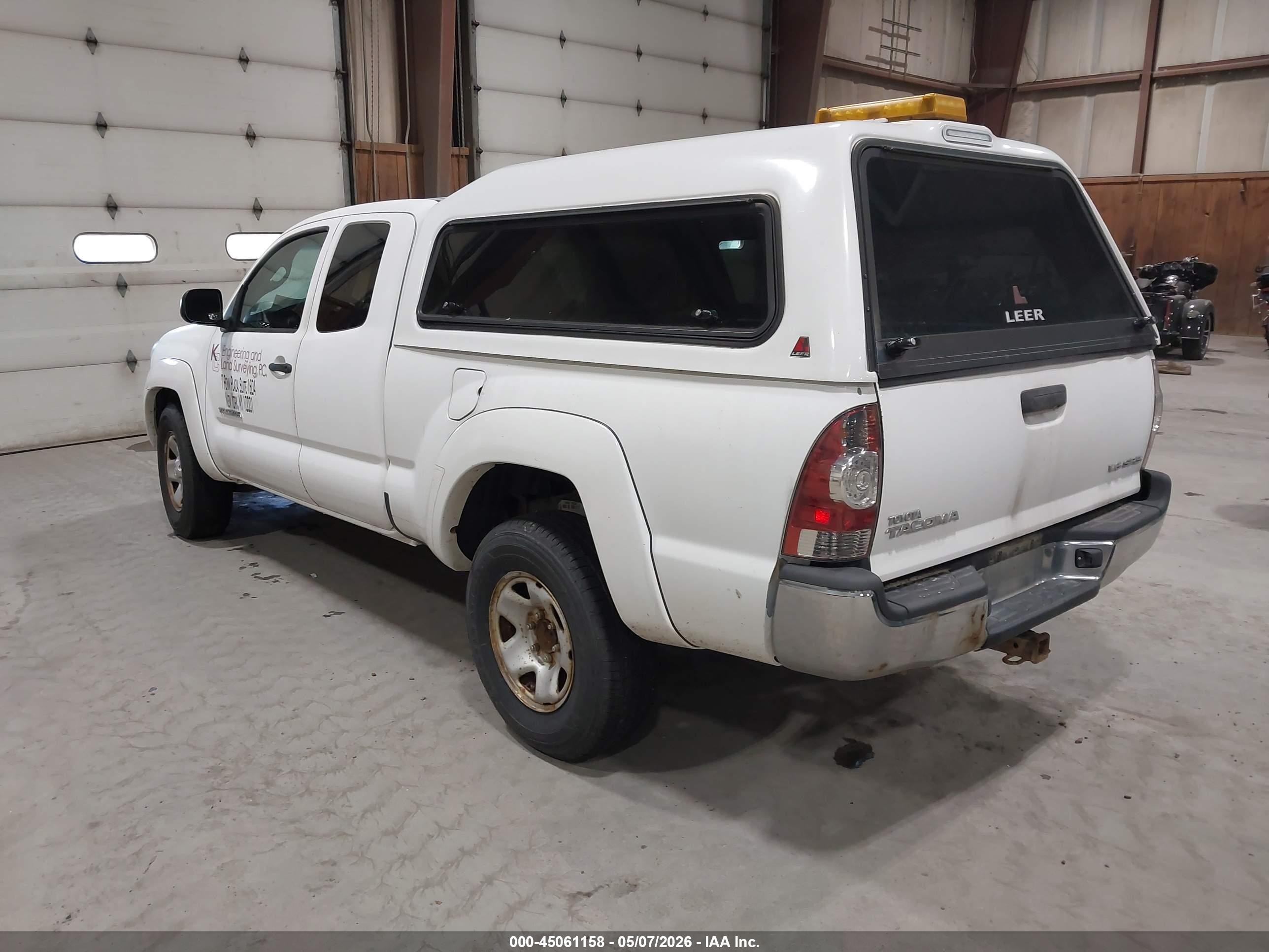 2009 Toyota Tacoma Base V6 White vin: 5TEUU42N09Z669971