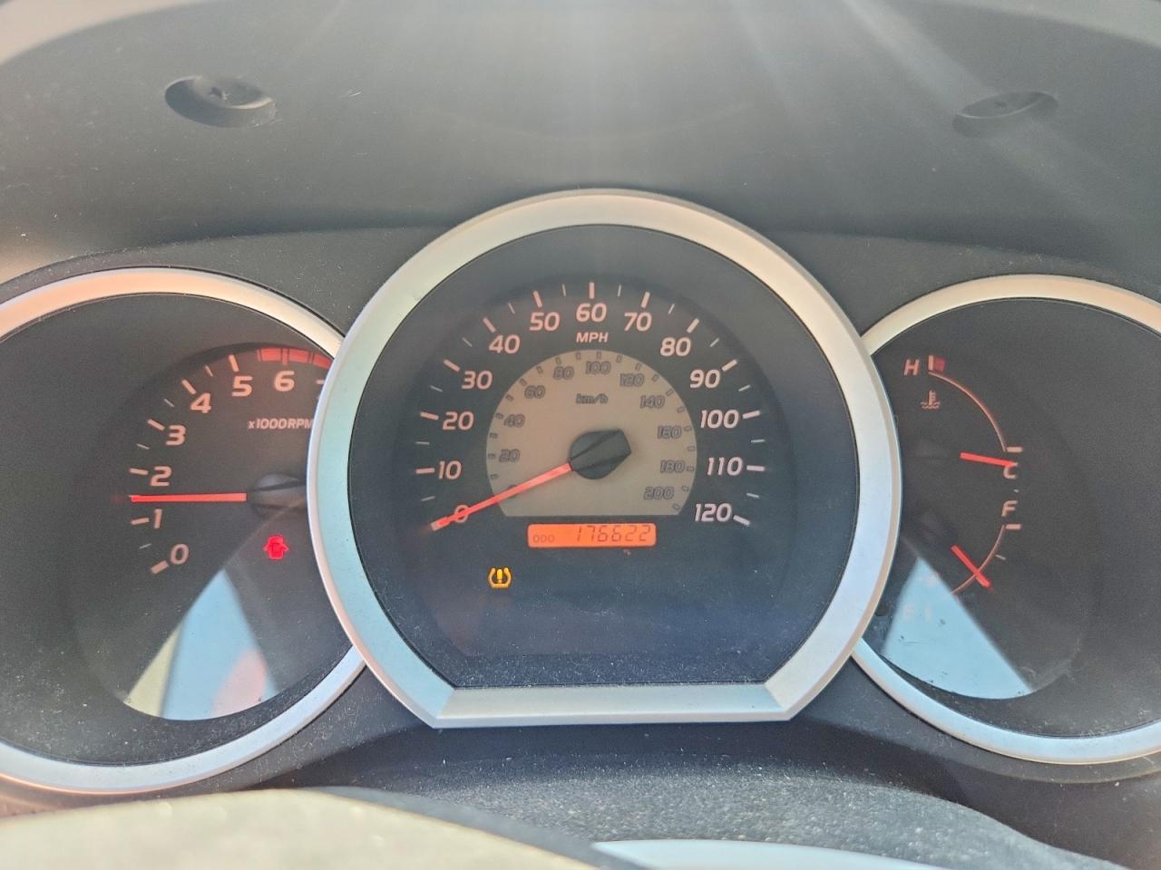 2008 Toyota Tacoma V6 Black vin: 5TEUU42N18Z551006
