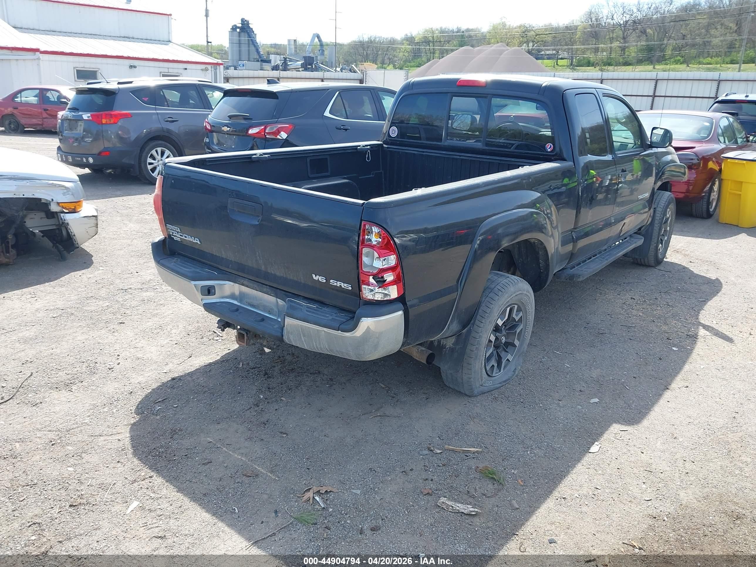 2005 Toyota Tacoma Base V6 Черный vin: 5TEUU42N25Z055420