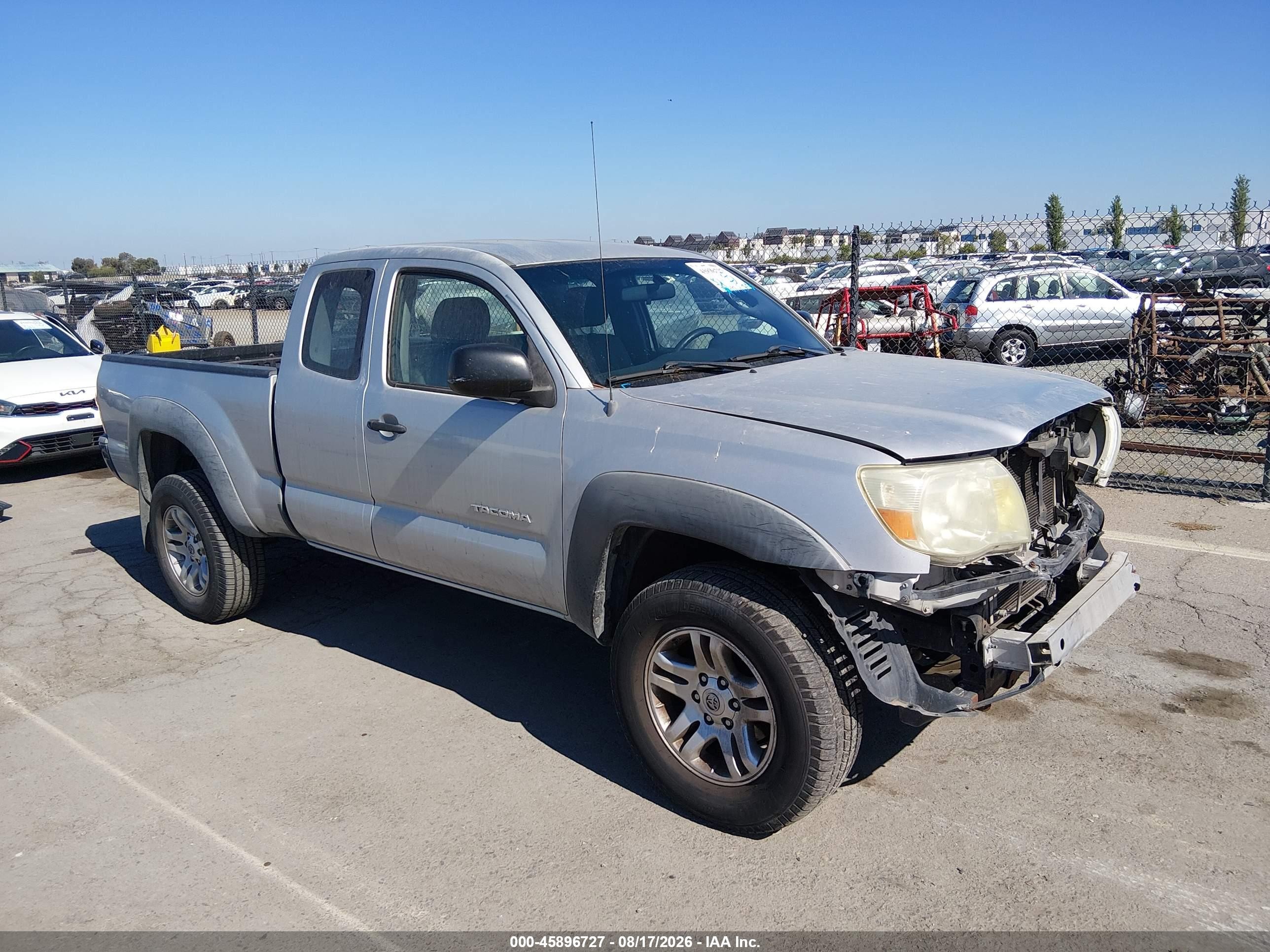 2007 Toyota Tacoma Base V6 Silver vin: 5TEUU42N27Z352738