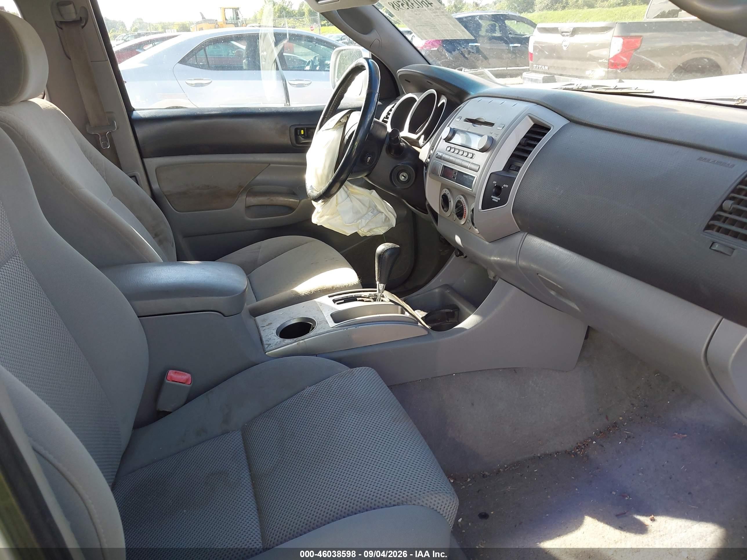 2008 Toyota Tacoma Base V6 Silver vin: 5TEUU42N38Z489561