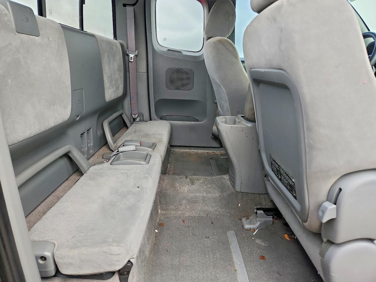 2005 Toyota Tacoma Access Cab Gray vin: 5TEUU42N45Z004629
