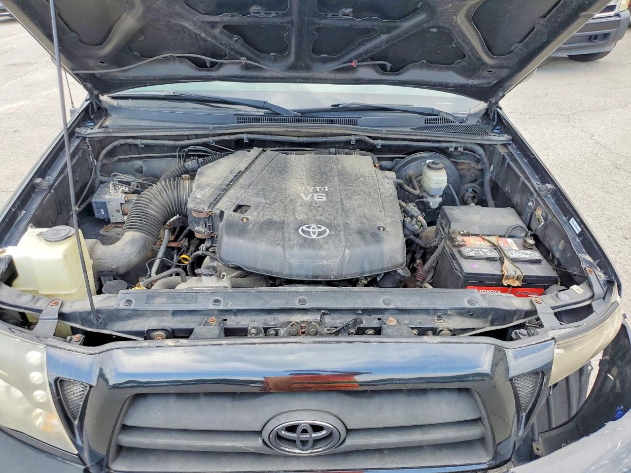 2005 Toyota Tacoma Access Cab Black vin: 5TEUU42N55Z003988