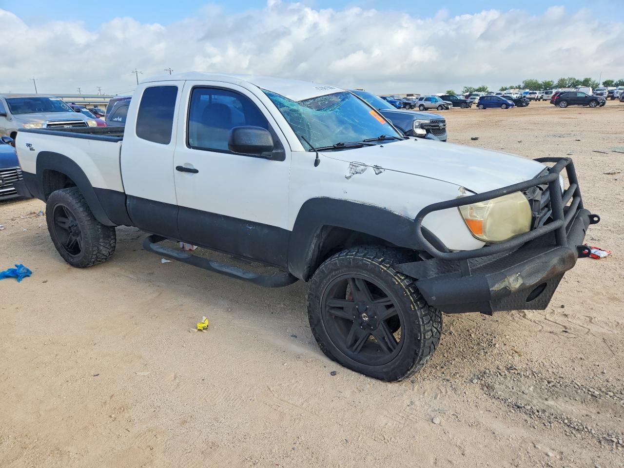 2006 Toyota Tacoma Access Cab White vin: 5TEUU42N56Z313690