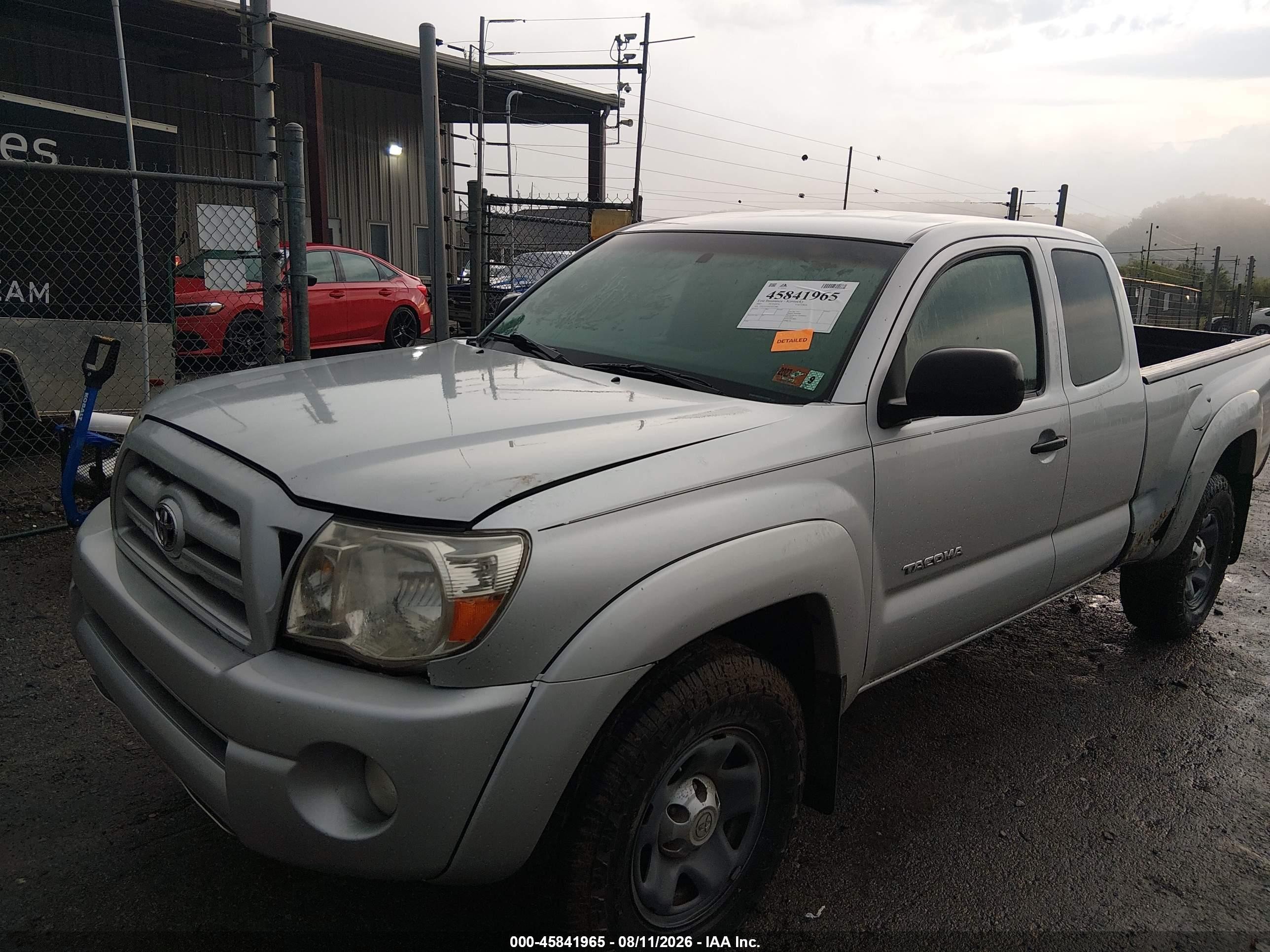 2007 Toyota Tacoma Base V6 Silver vin: 5TEUU42N67Z442880