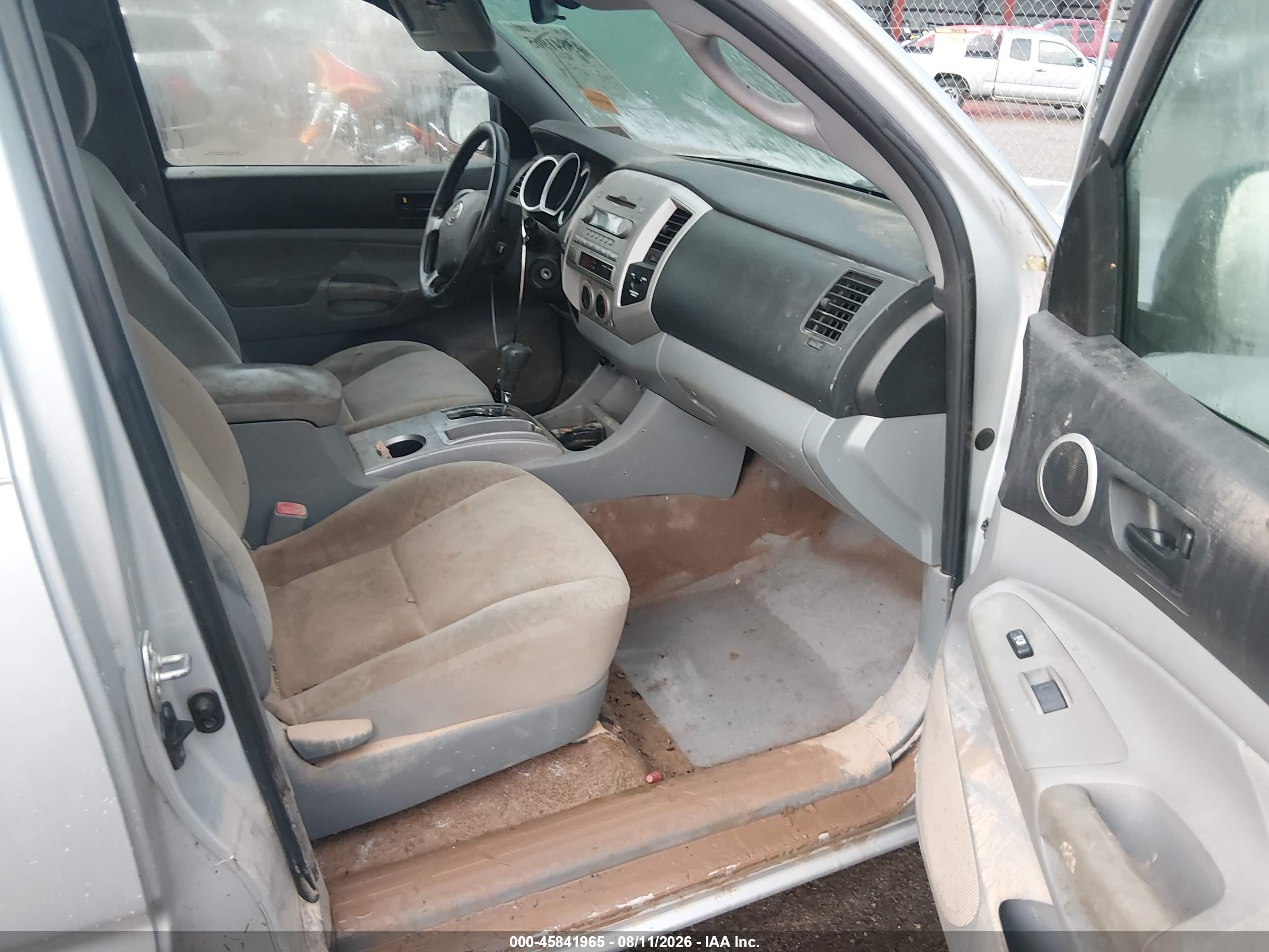 2007 Toyota Tacoma Base V6 Silver vin: 5TEUU42N67Z442880