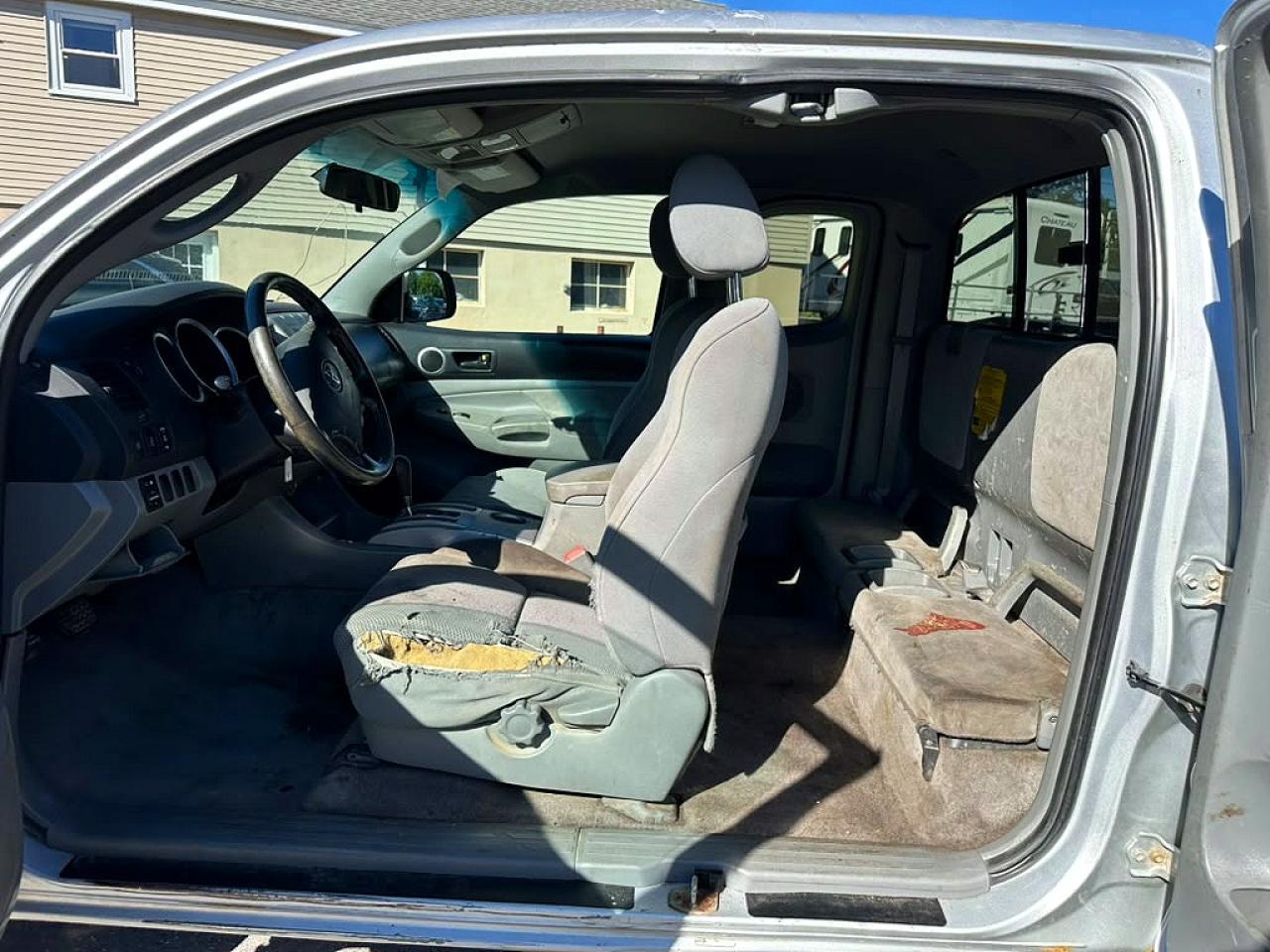 2008 Toyota Tacoma V6 Silver vin: 5TEUU42N68Z563569