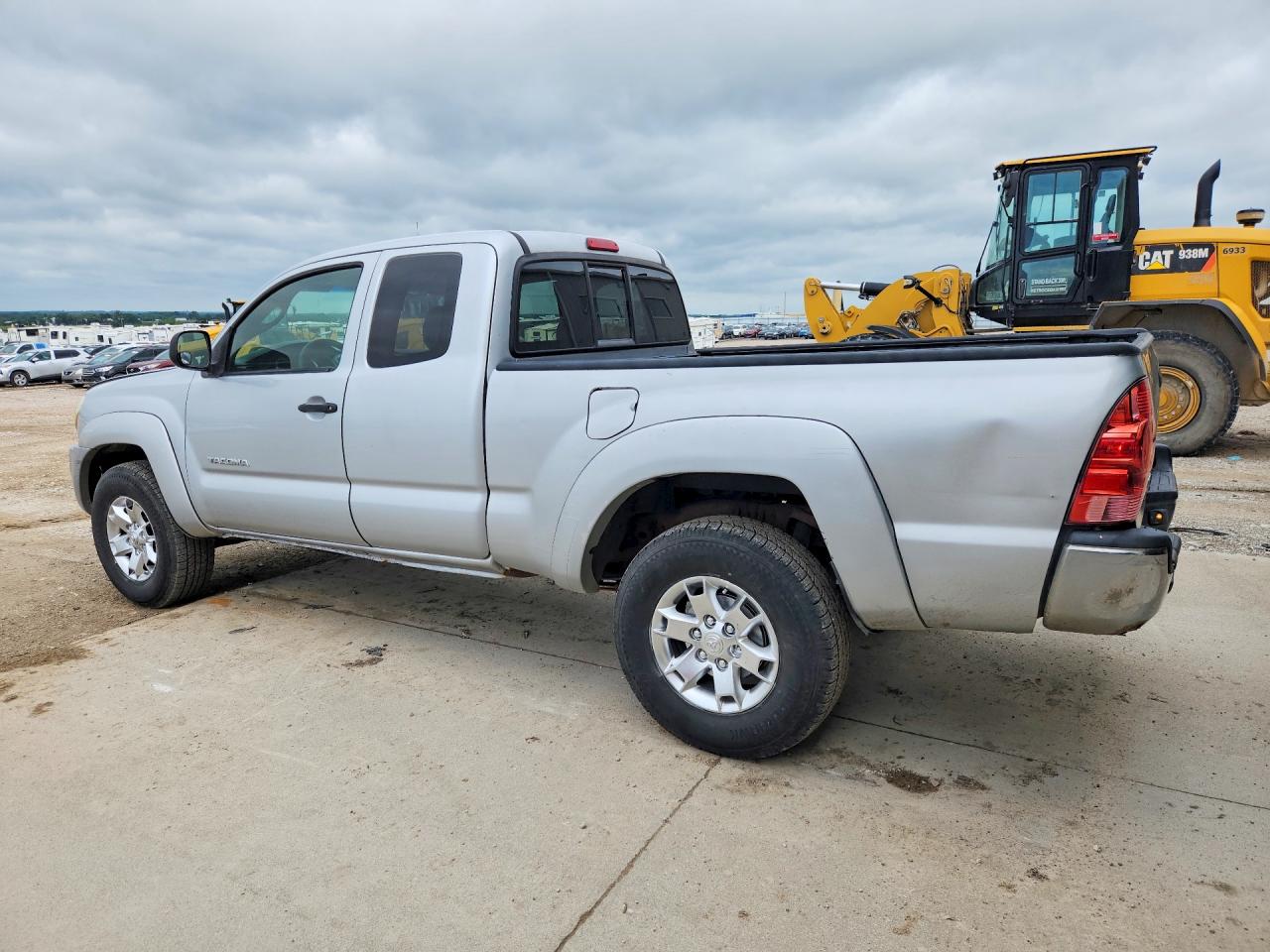 2005 Toyota Tacoma Access Cab Silver vin: 5TEUU42N75Z074190