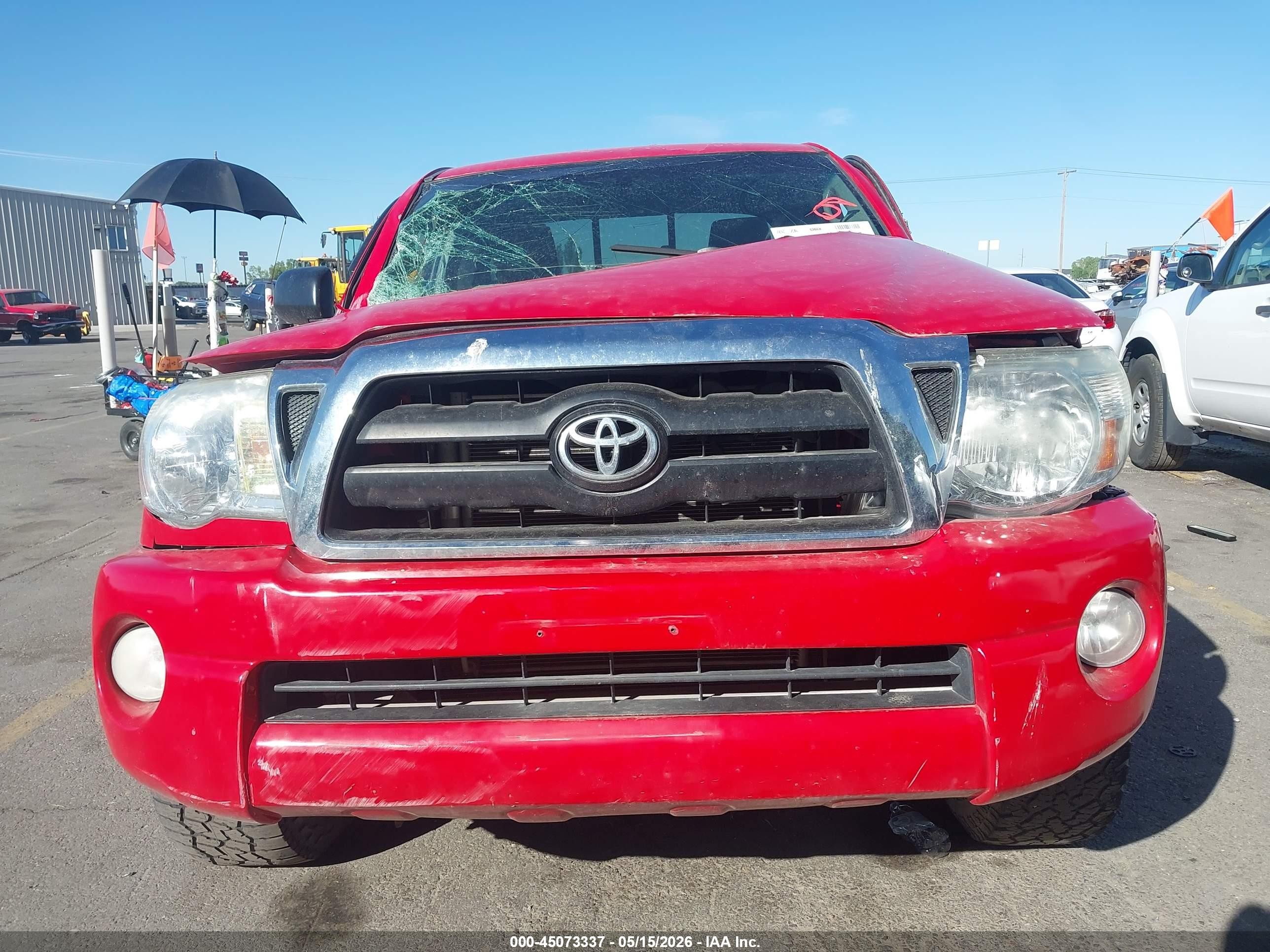 2006 Toyota Tacoma Base V6 Red vin: 5TEUU42N86Z319063