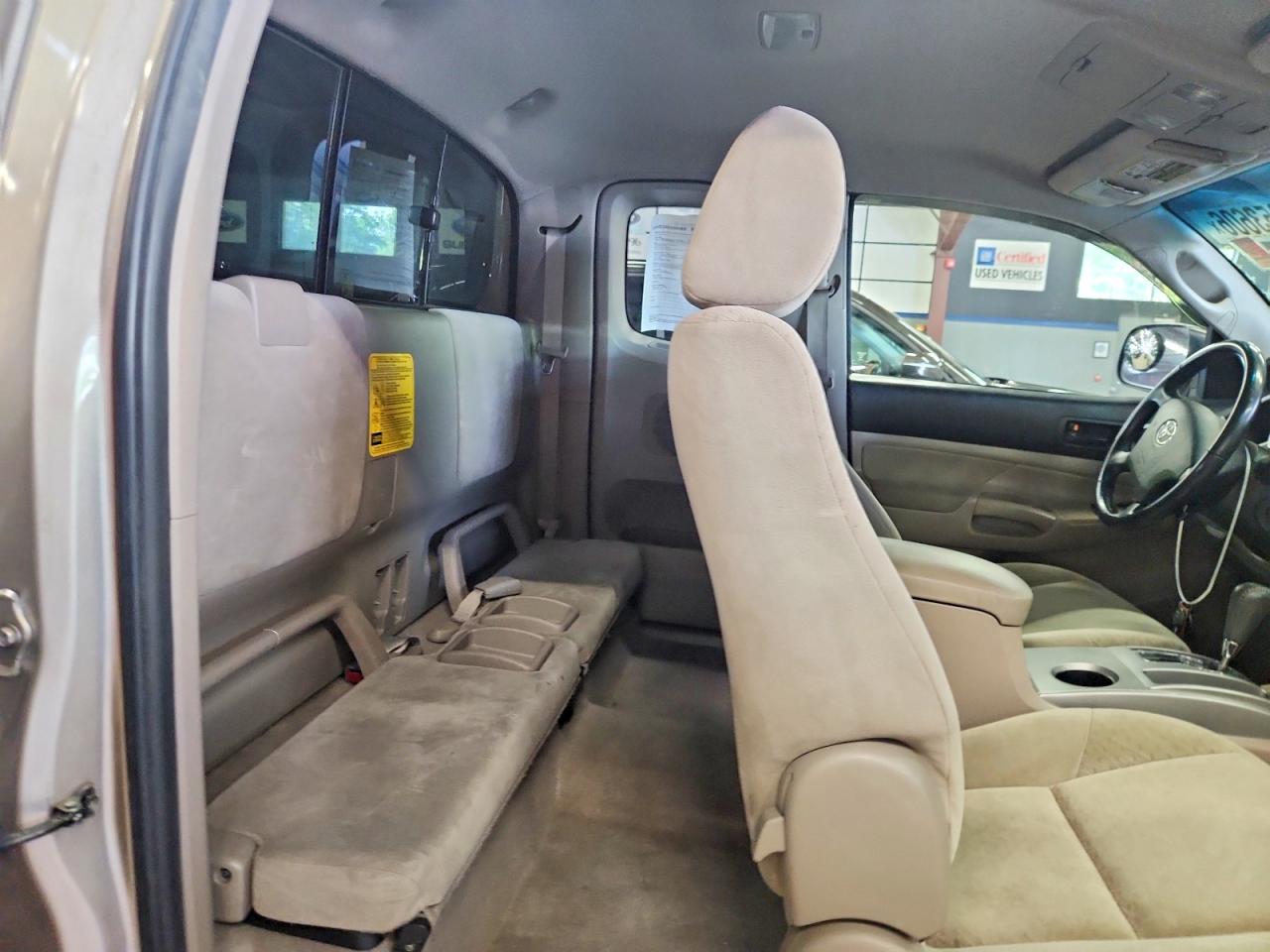 2008 Toyota Tacoma V6 Tan vin: 5TEUU42N88Z574492