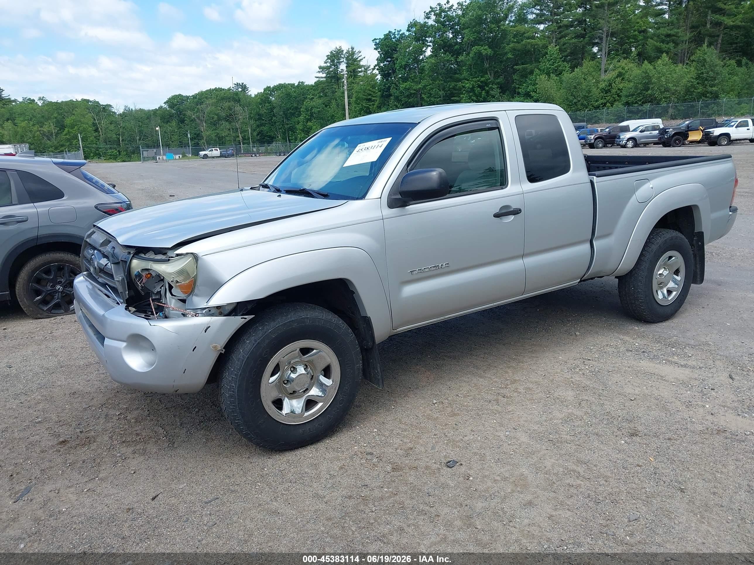 2005 Toyota Tacoma Base V6 Silver vin: 5TEUU42N95Z049906