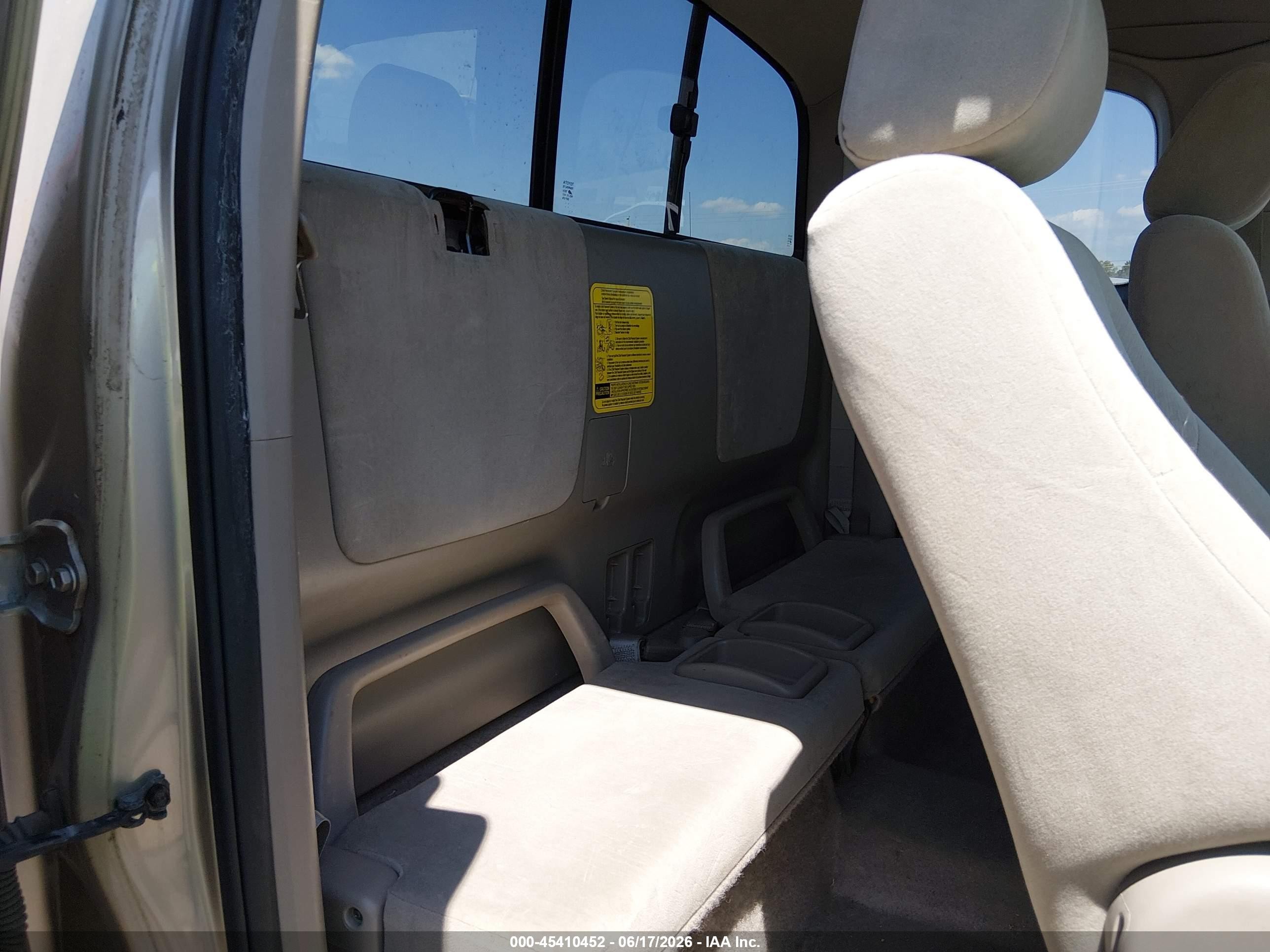 2006 Toyota Tacoma Base V6 Beige vin: 5TEUU42N96Z296490