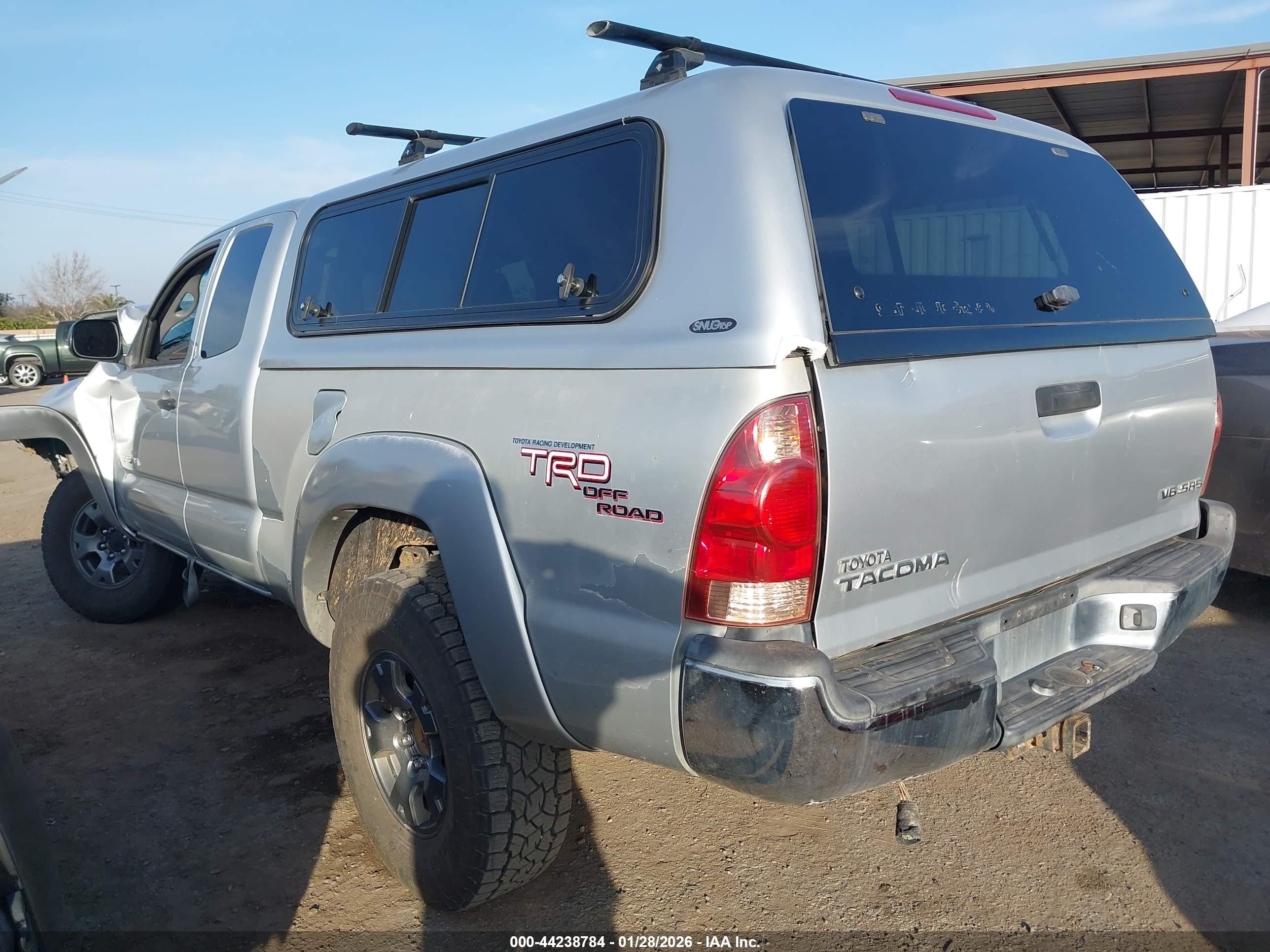 2007 Toyota Tacoma Base V6 Серебряный vin: 5TEUU42N97Z418802