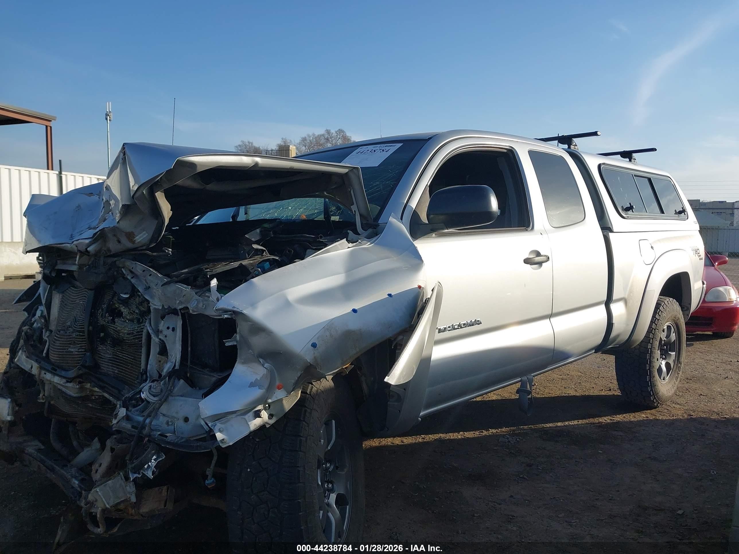2007 Toyota Tacoma Base V6 Серебряный vin: 5TEUU42N97Z418802