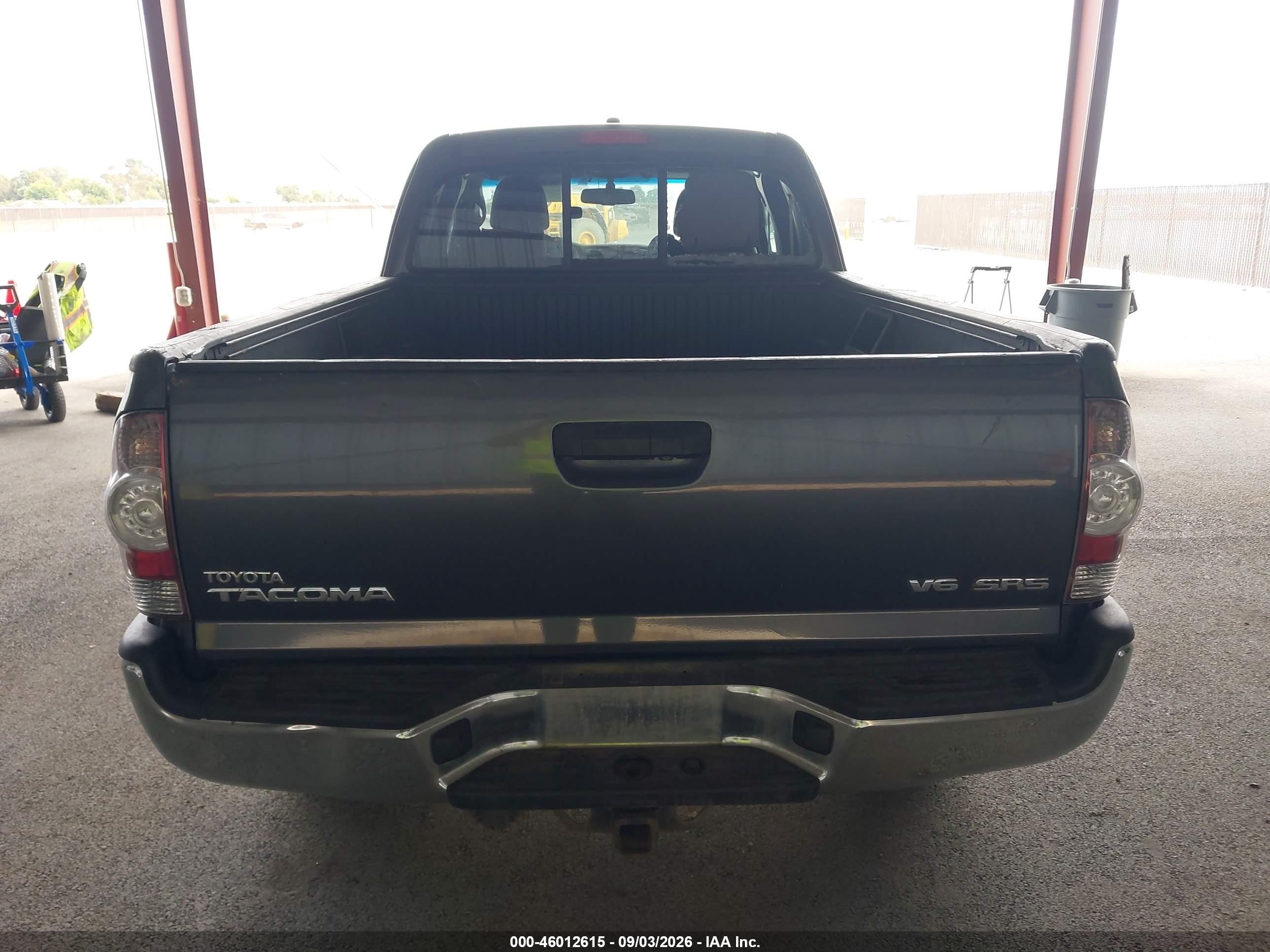 2009 Toyota Tacoma Base V6 Gray vin: 5TEUU42N99Z632384