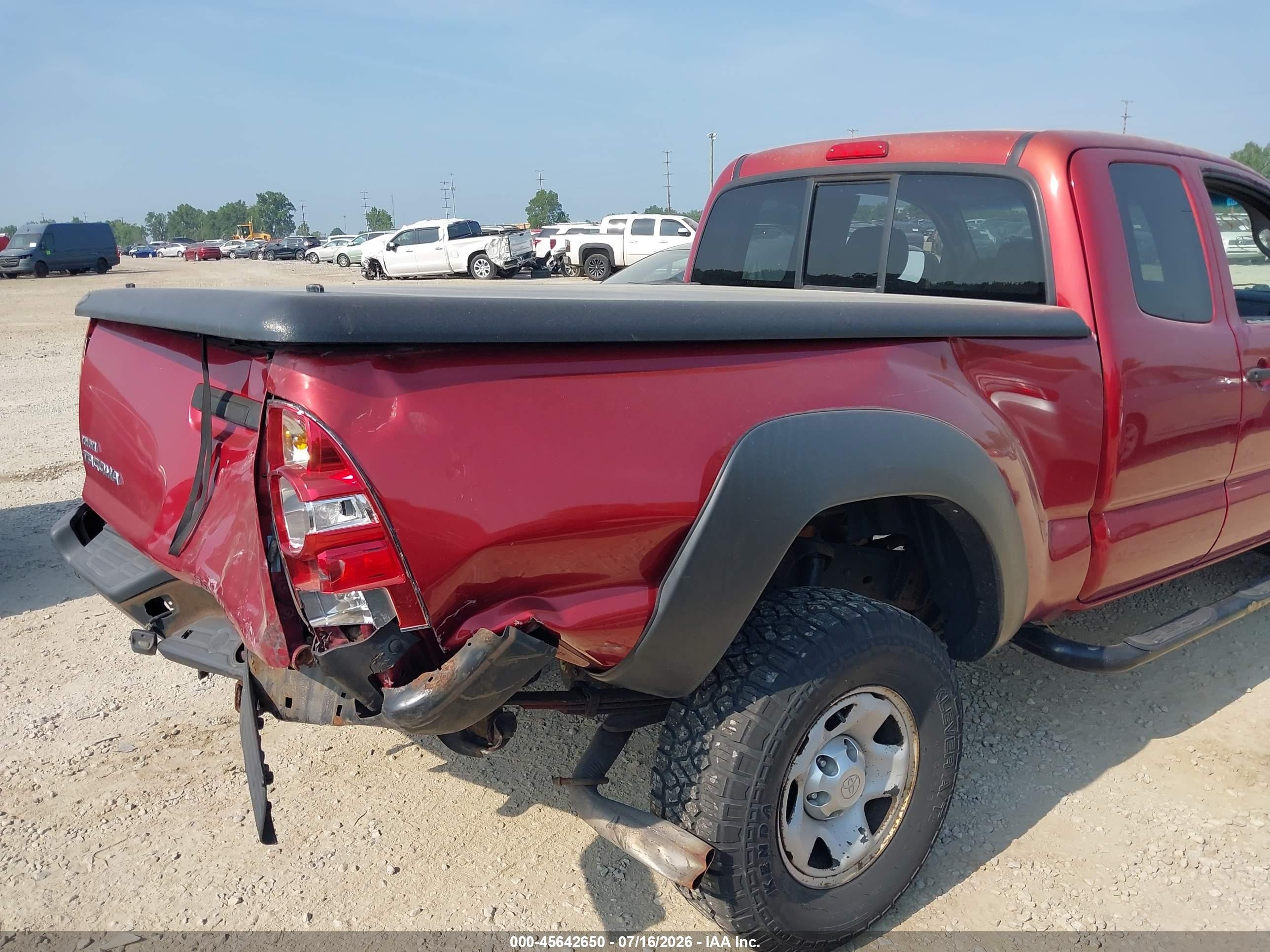 2005 Toyota Tacoma Base V6 Red vin: 5TEUU42NX5Z109532
