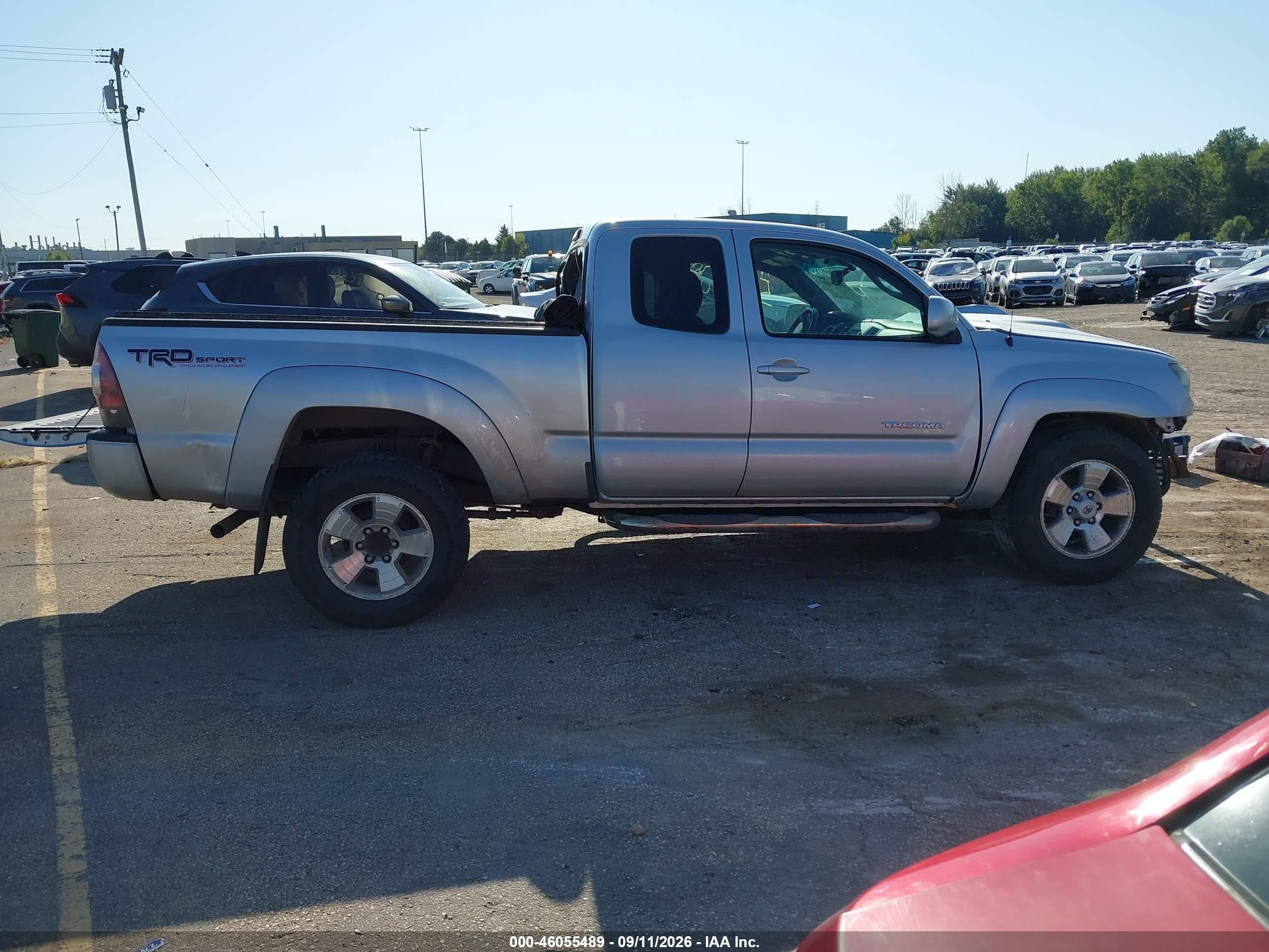 2010 Toyota Tacoma Base V6 Silver vin: 5TEUU4EN0AZ693977