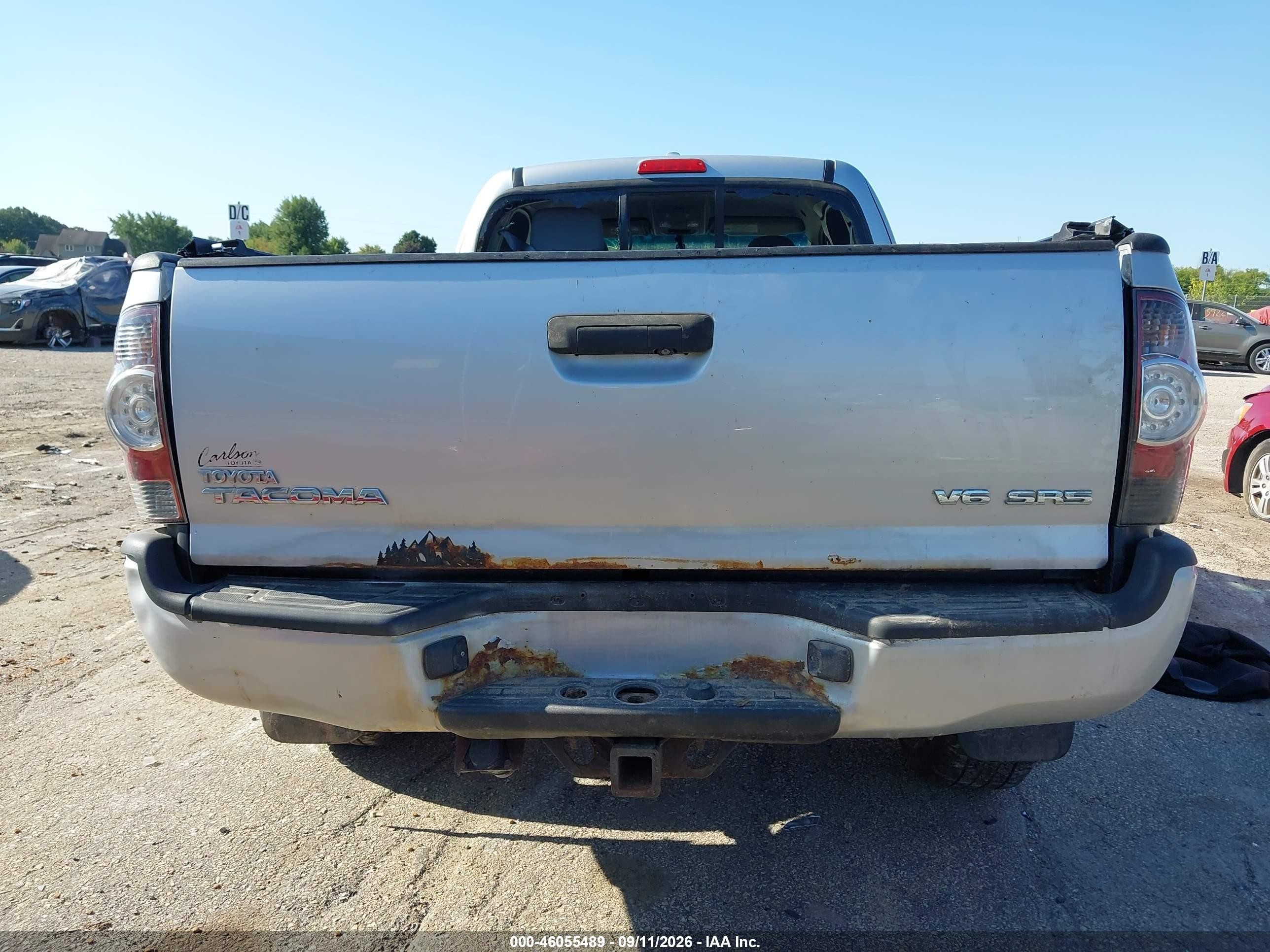 2010 Toyota Tacoma Base V6 Silver vin: 5TEUU4EN0AZ693977