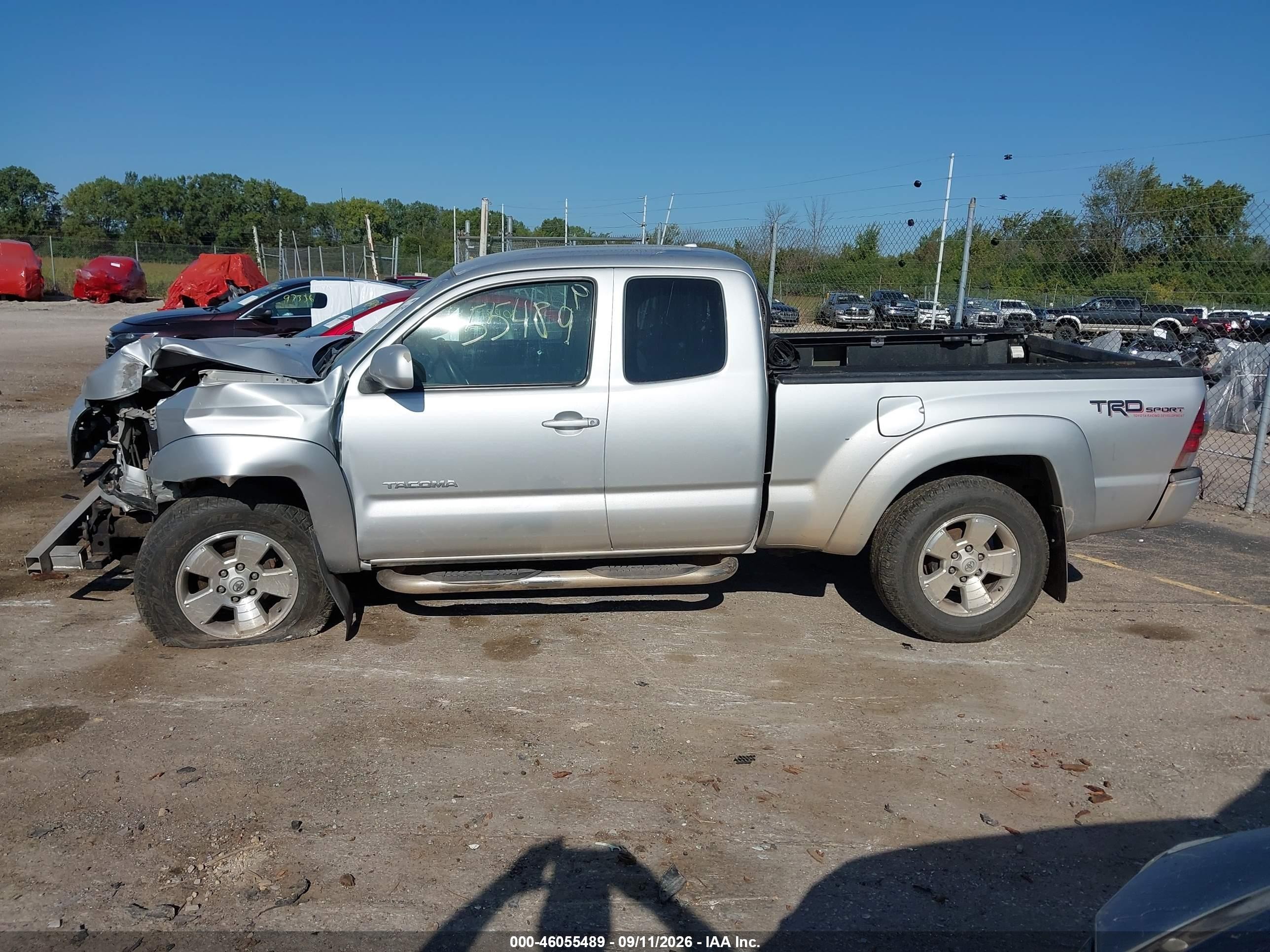 2010 Toyota Tacoma Base V6 Silver vin: 5TEUU4EN0AZ693977