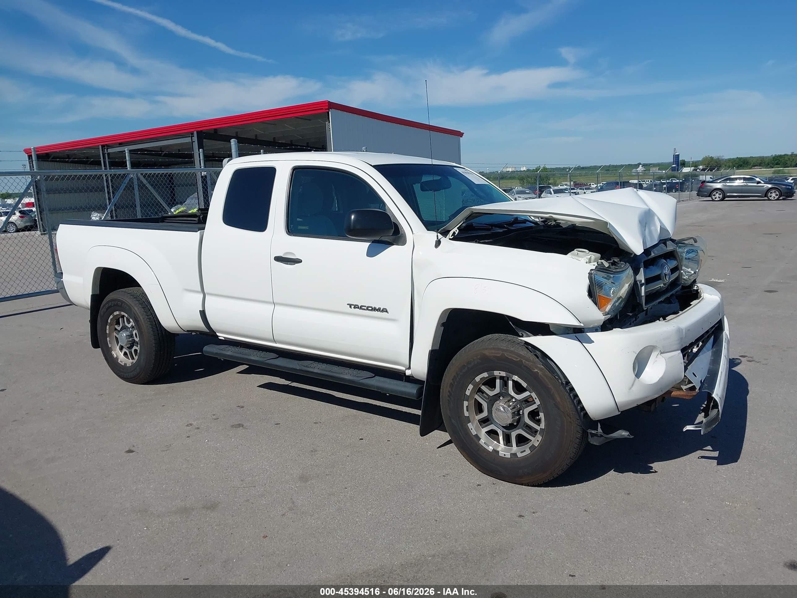 2010 Toyota Tacoma Base V6 White vin: 5TEUU4EN0AZ709126