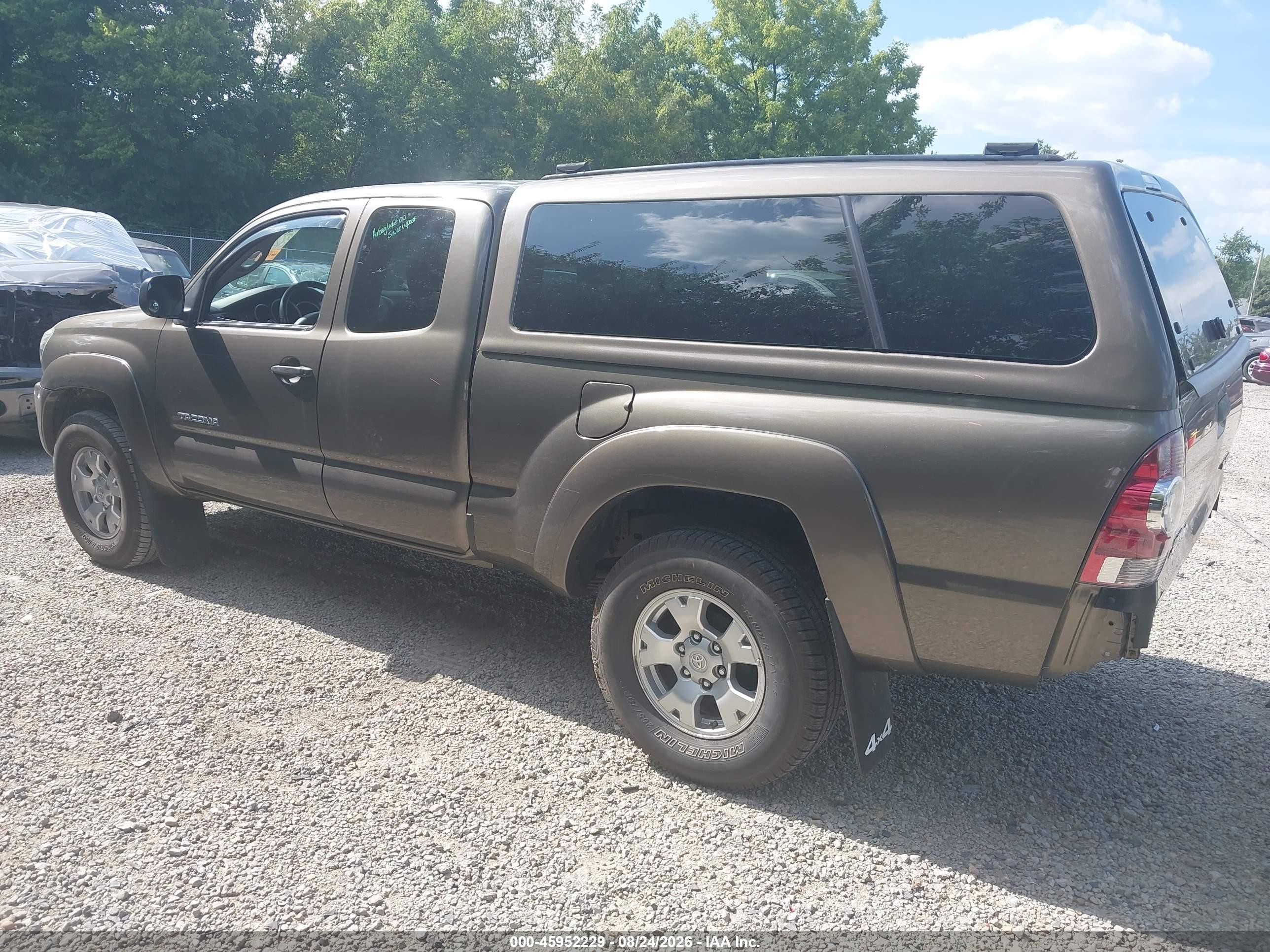 2010 Toyota Tacoma Base V6 Brown vin: 5TEUU4EN2AZ720287