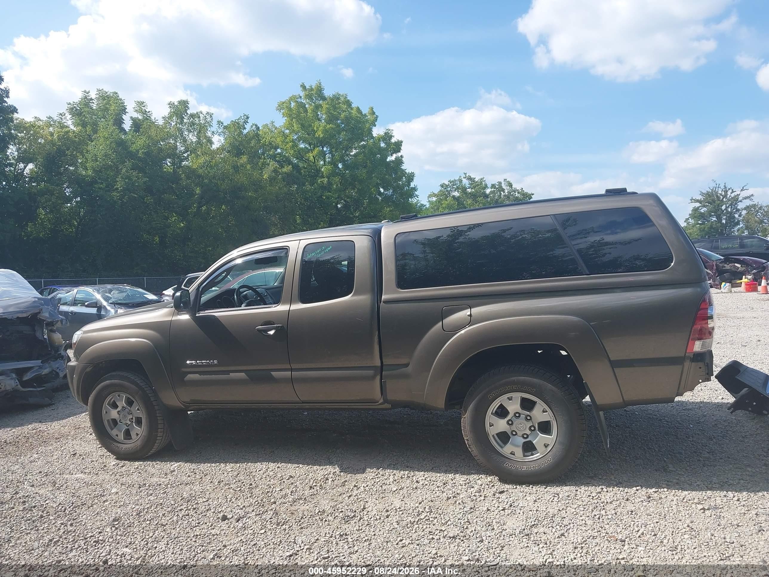 2010 Toyota Tacoma Base V6 Brown vin: 5TEUU4EN2AZ720287
