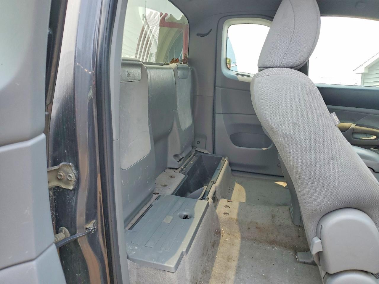 2010 Toyota Tacoma Access Cab Gray vin: 5TEUU4EN3AZ729810