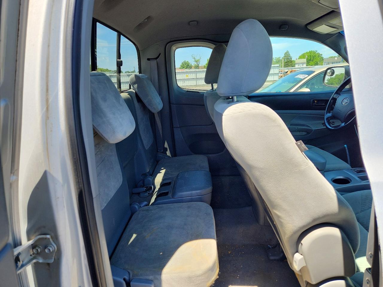 2010 Toyota Tacoma Access Cab Silver vin: 5TEUU4EN4AZ739388