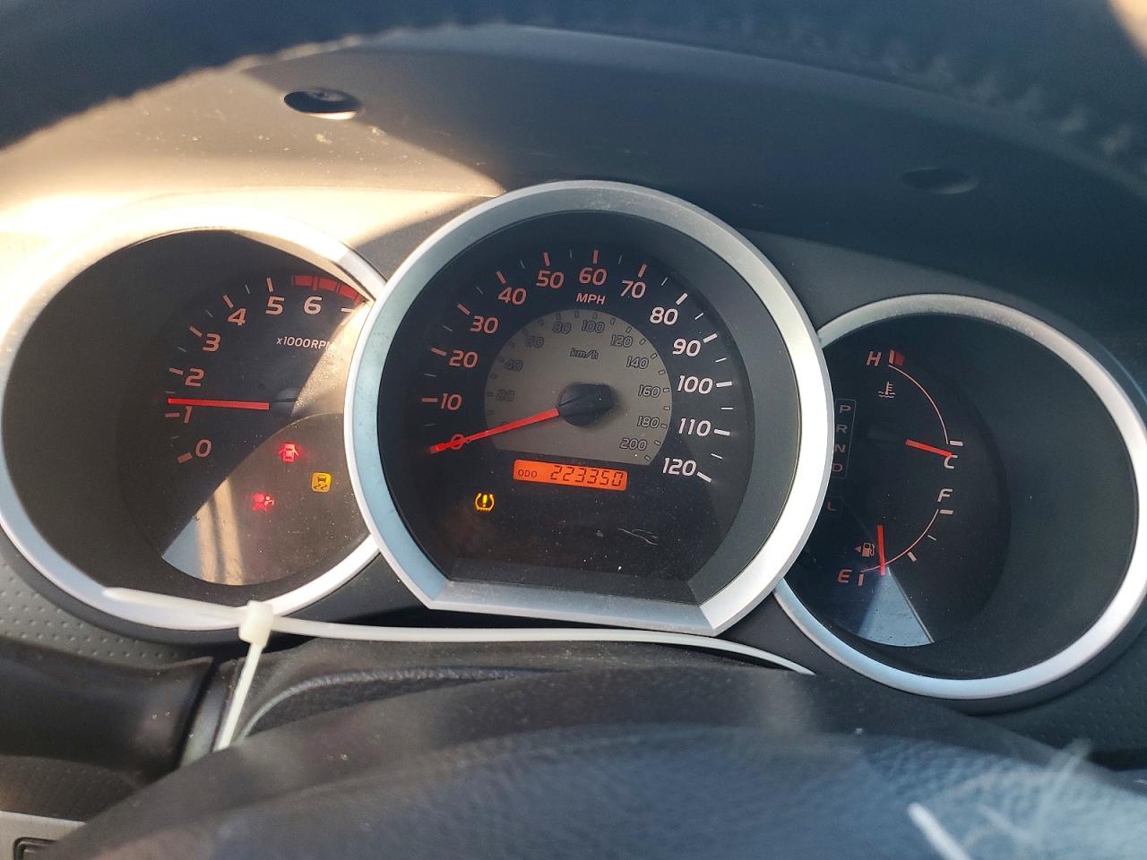 2010 Toyota Tacoma Deluxe Темно-бордовый vin: 5TEUU4EN5AZ677726