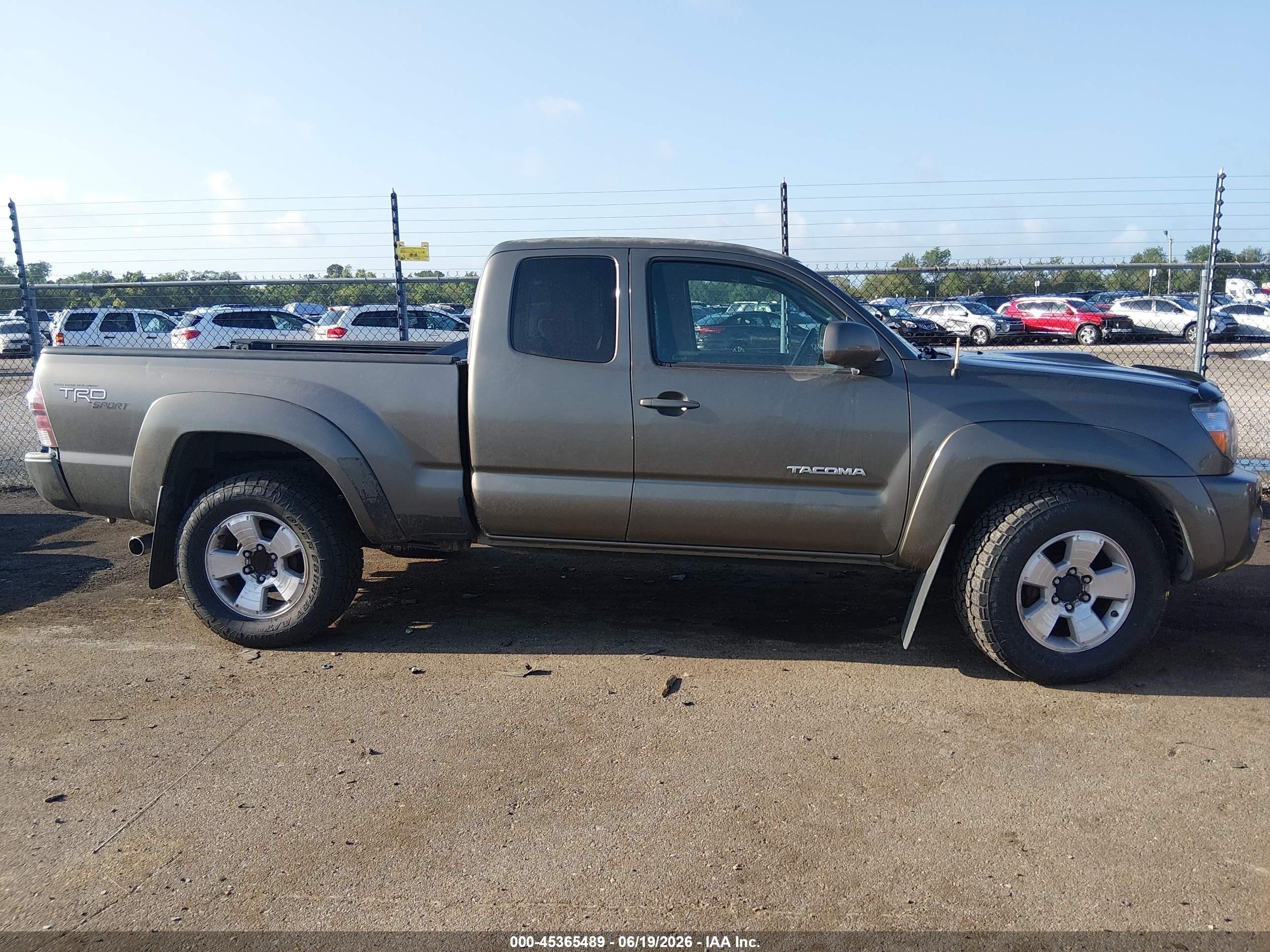 2010 Toyota Tacoma Base V6 Gray vin: 5TEUU4EN6AZ689142