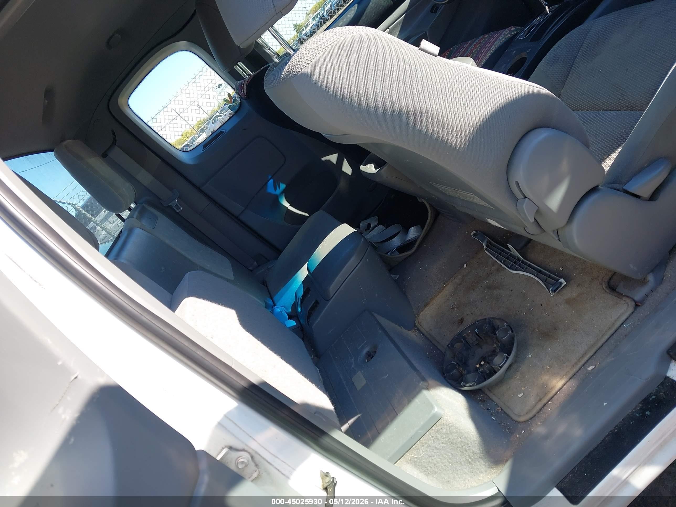 2010 Toyota Tacoma Base V6 White vin: 5TEUU4EN8AZ706216