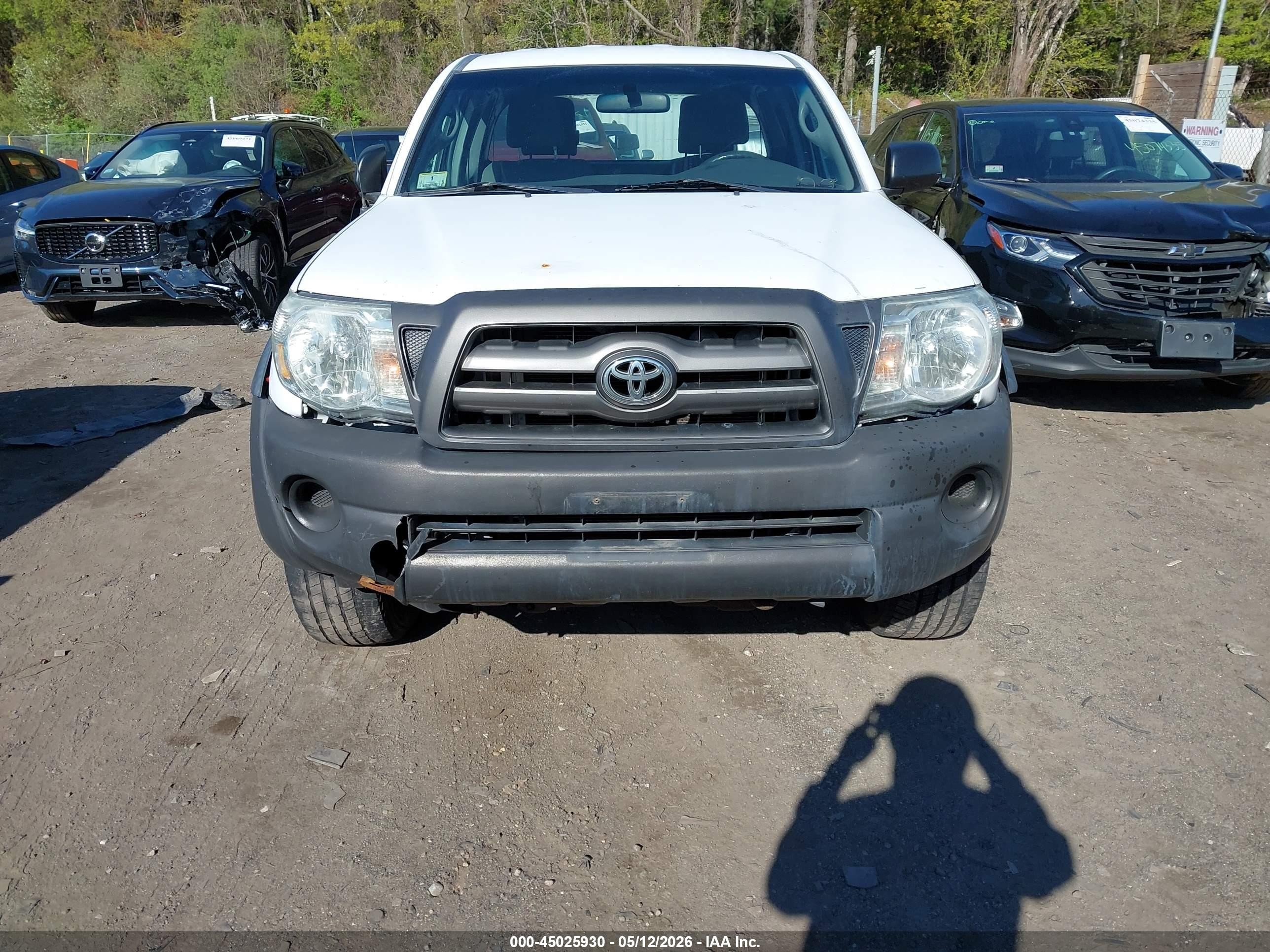 2010 Toyota Tacoma Base V6 White vin: 5TEUU4EN8AZ706216