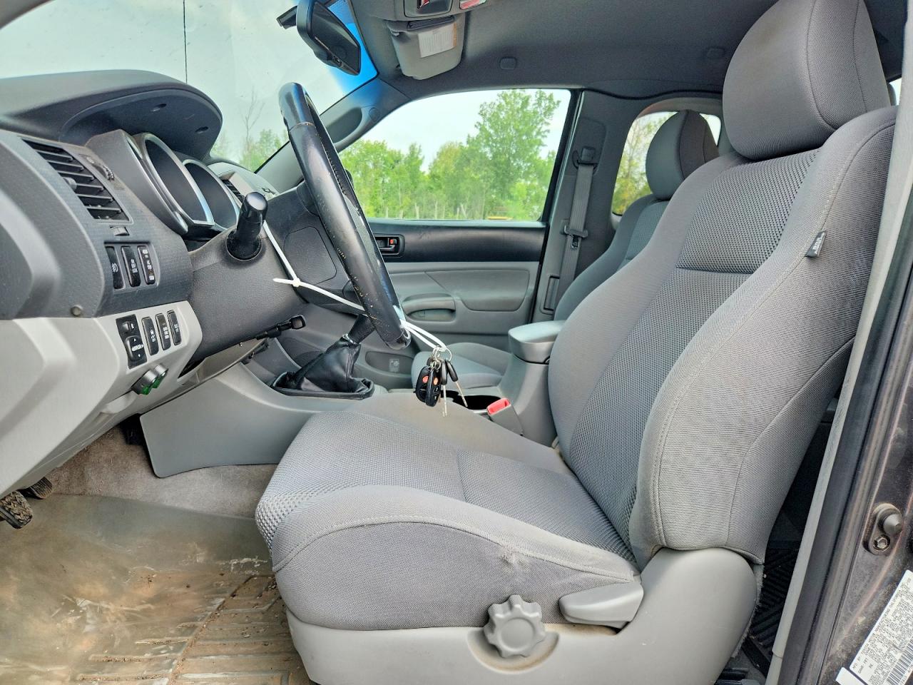 2010 Toyota Tacoma V6 Charcoal vin: 5TEUU4EN8AZ715840